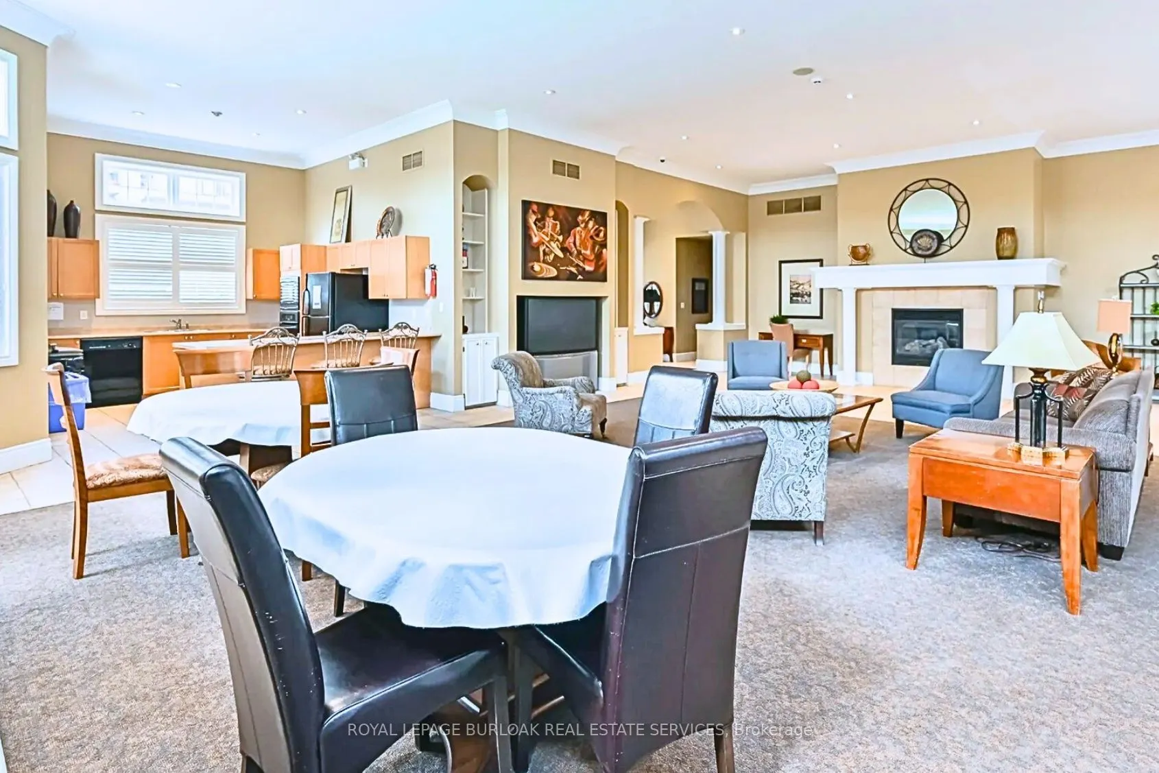 2065 Appleby Line, #402