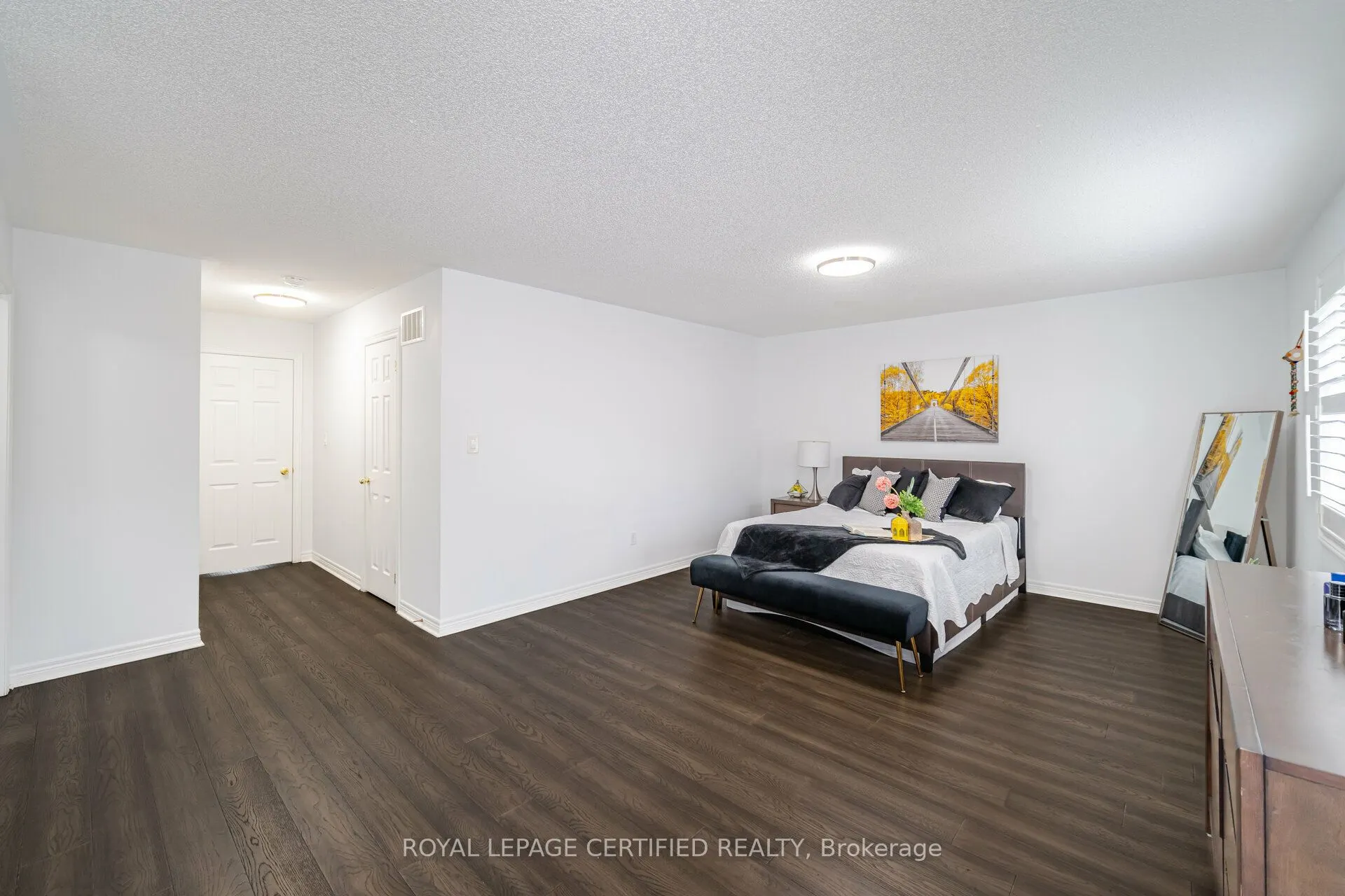 335 Bessborough Drive