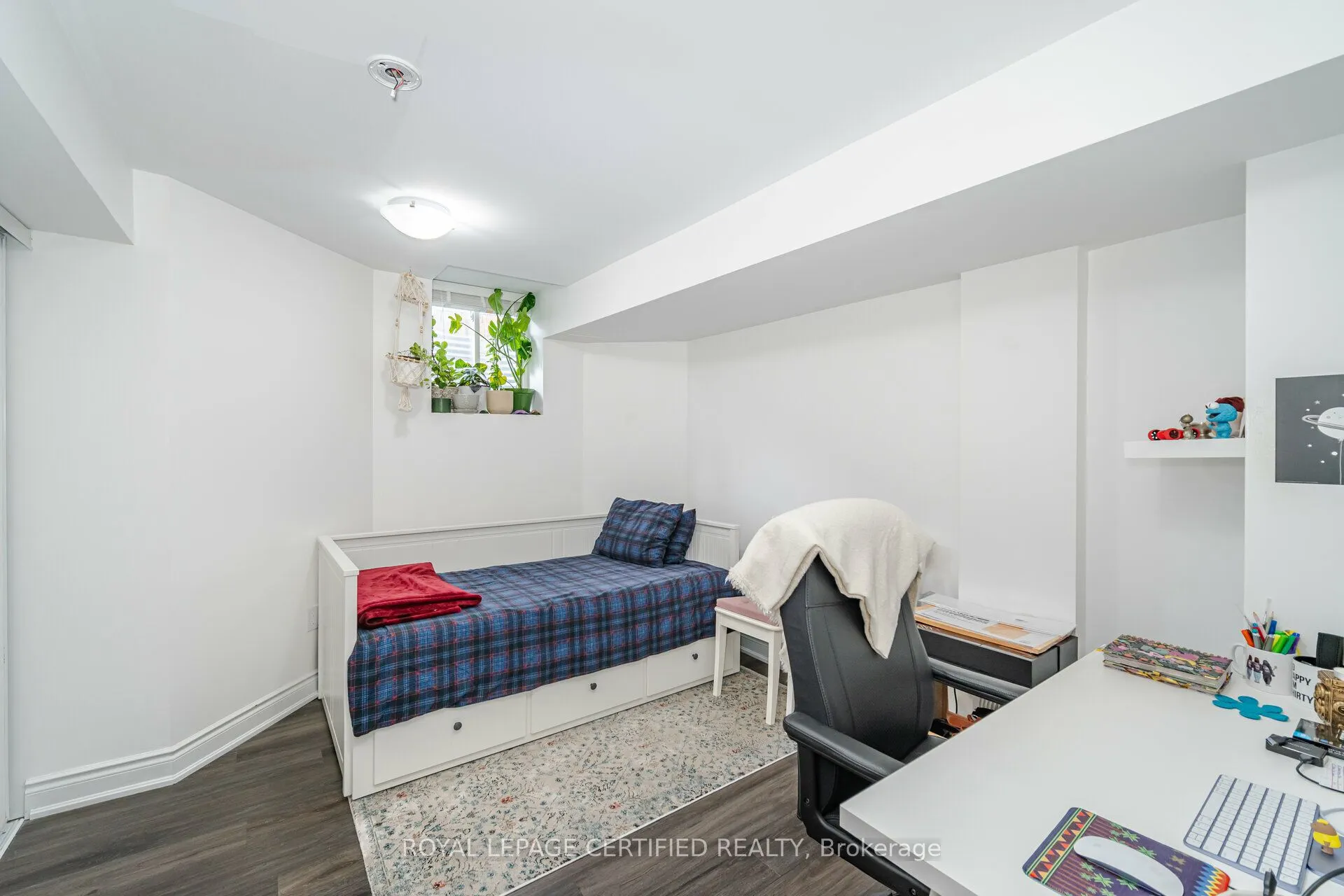335 Bessborough Drive