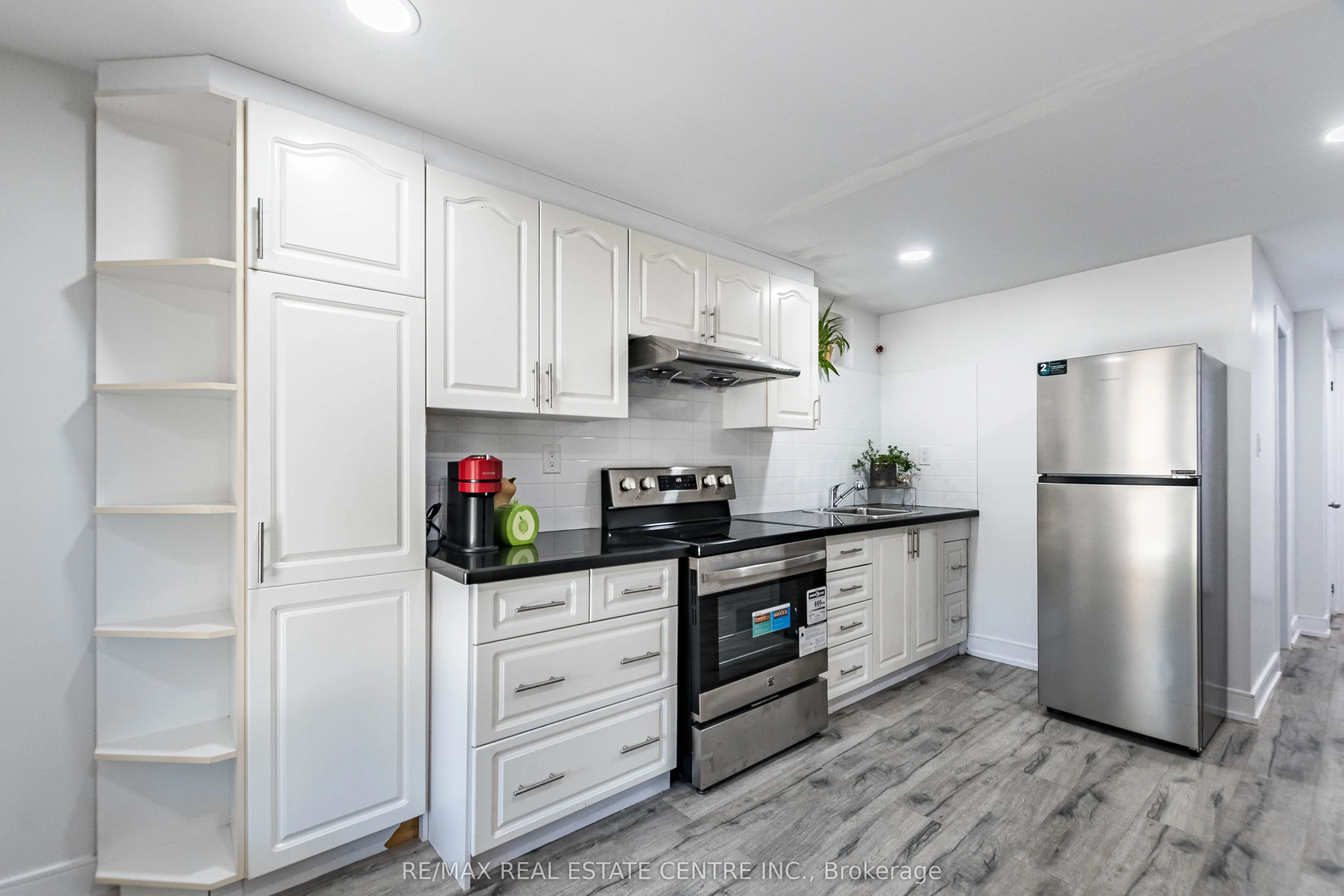 4738 Wild Rose Street S, #BASEMENT