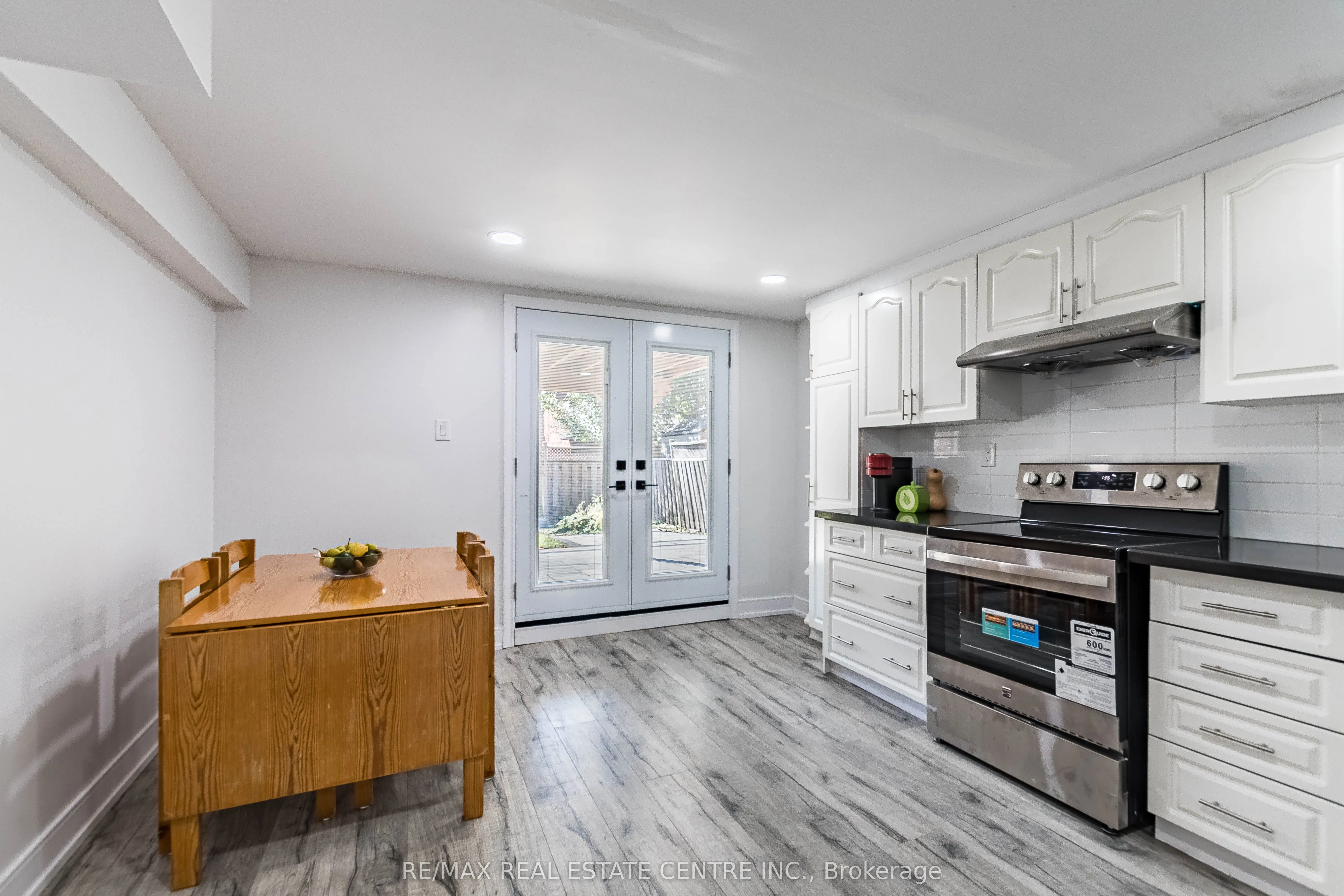 4738 Wild Rose Street S, #BASEMENT
