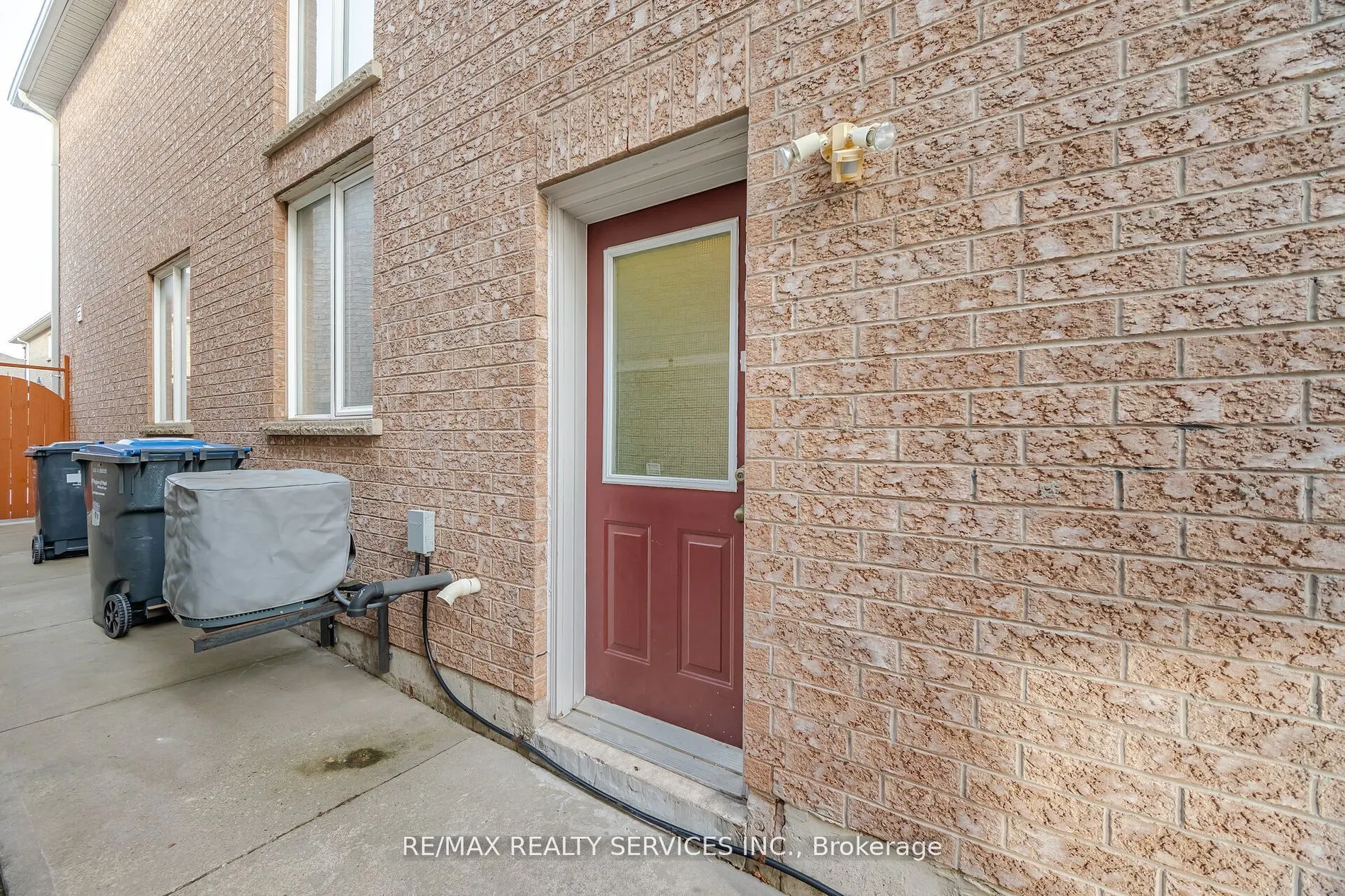 39 Rattlesnake Road