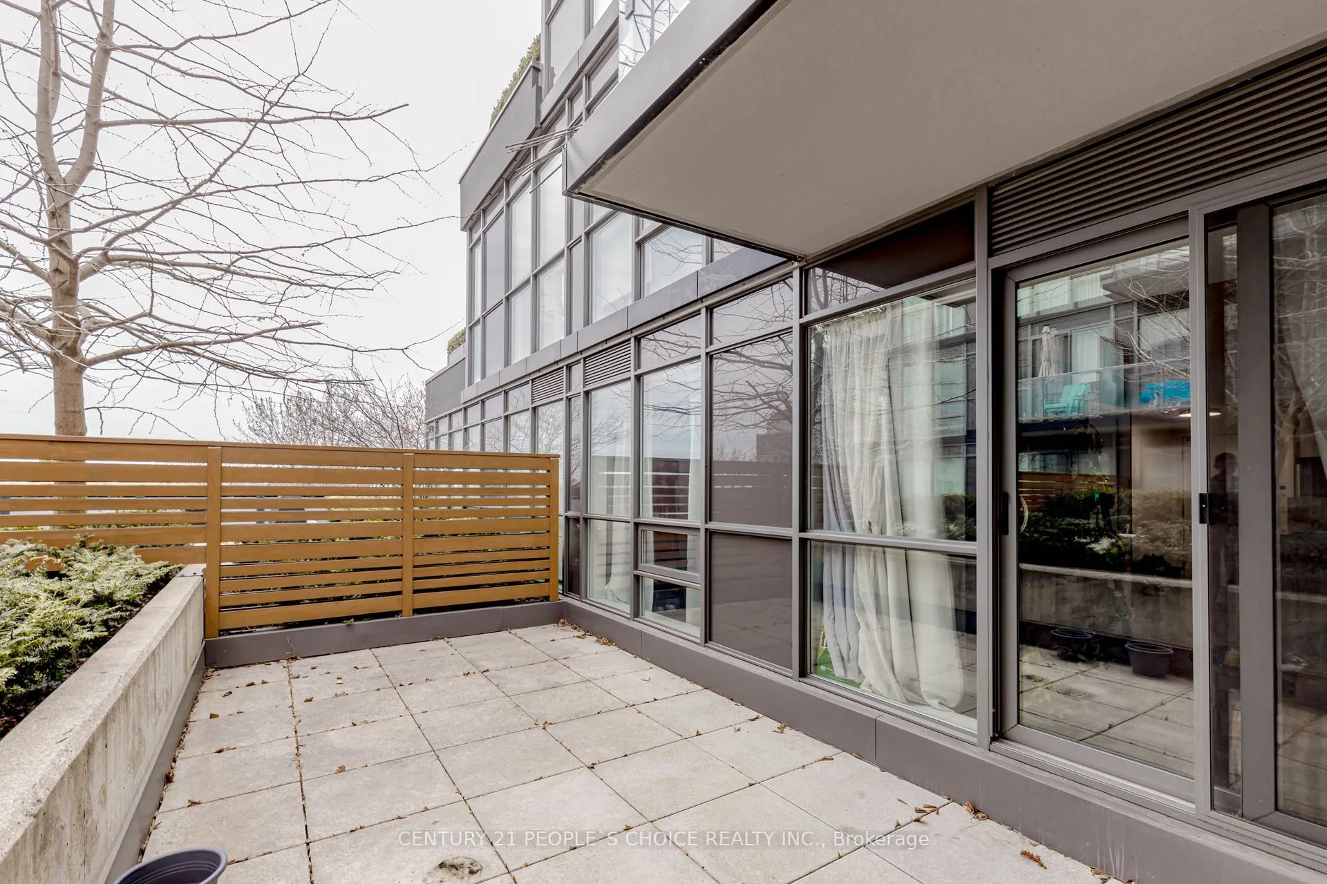 15 James Finlay Way, #624