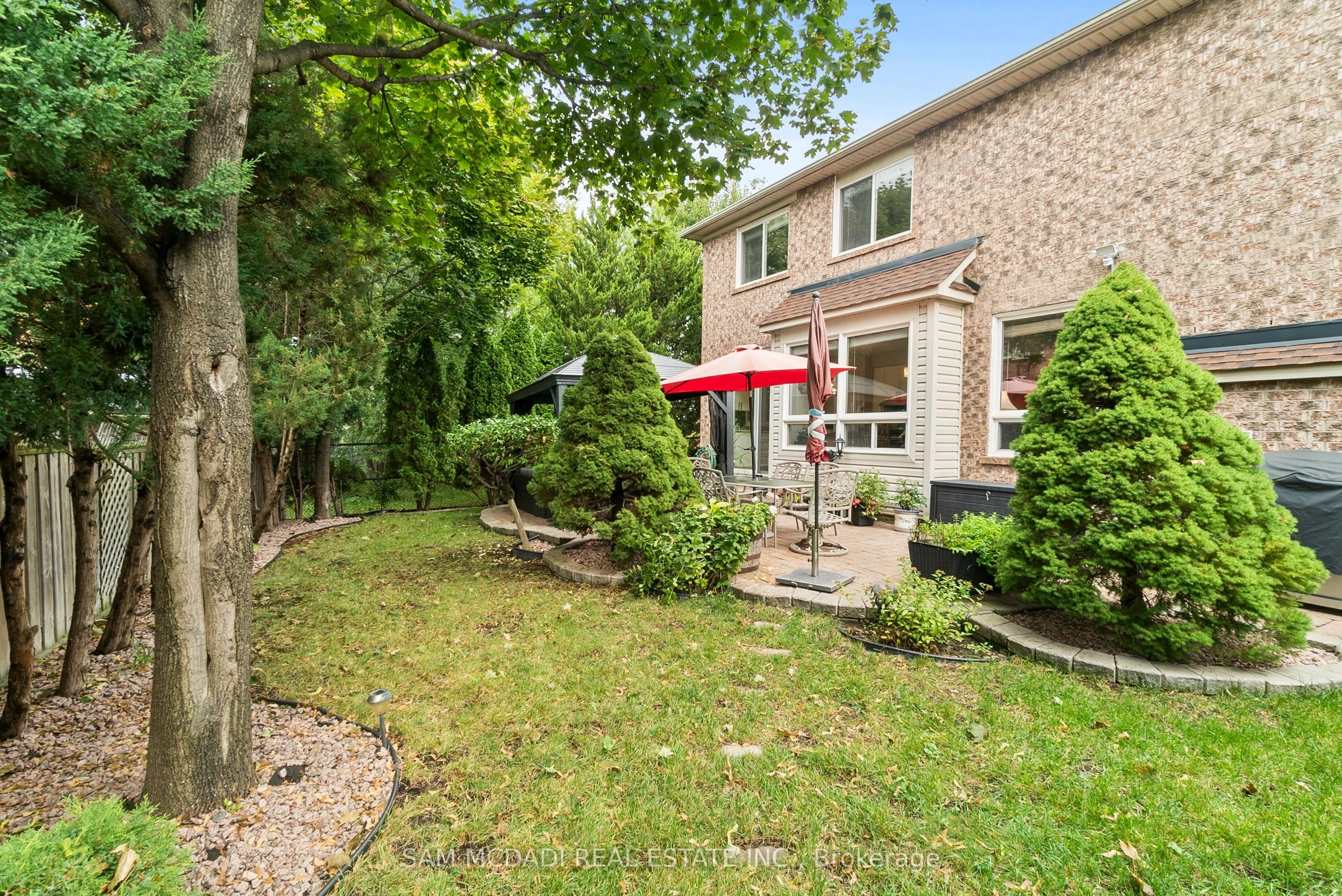 3859 Pondview Way