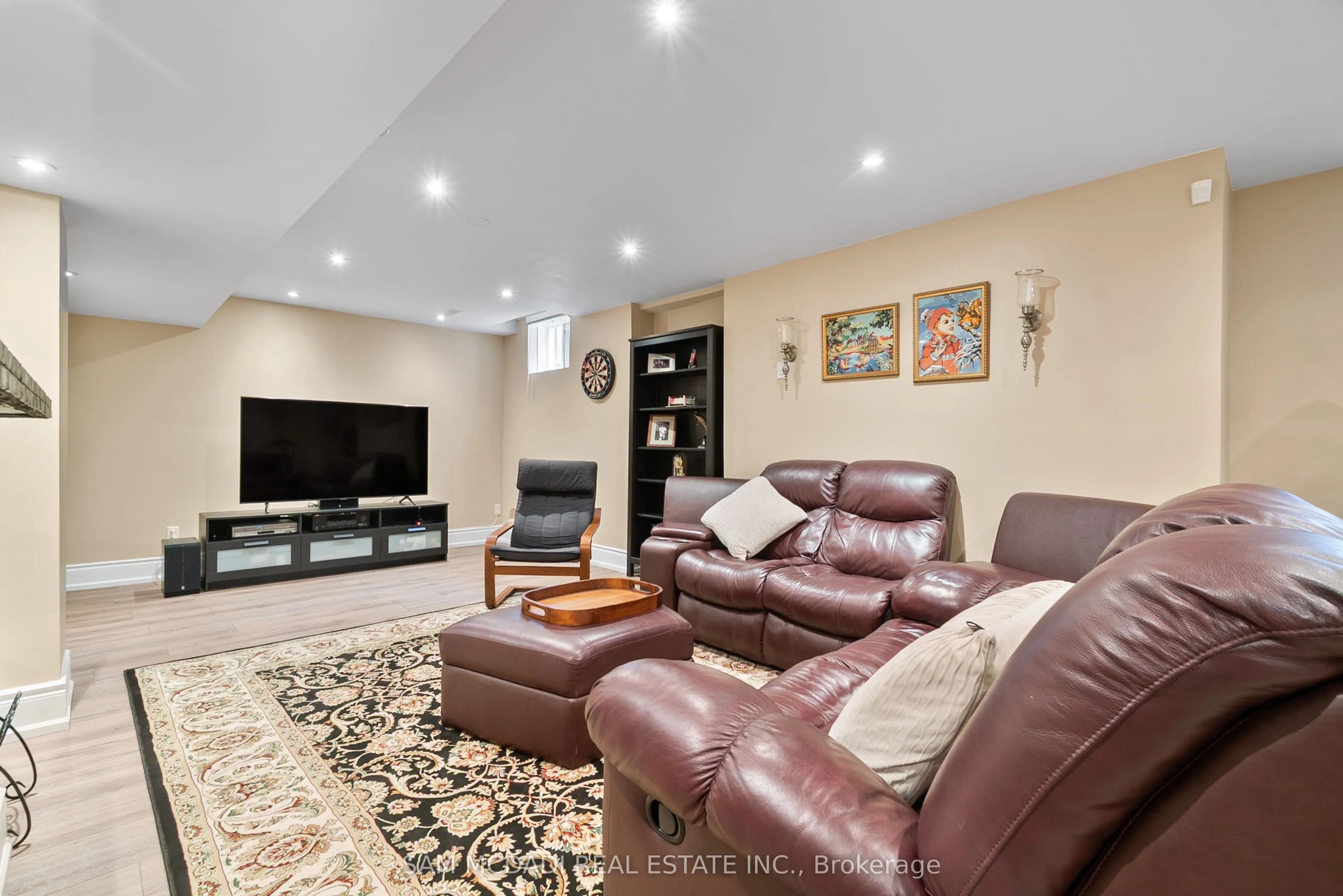 3859 Pondview Way
