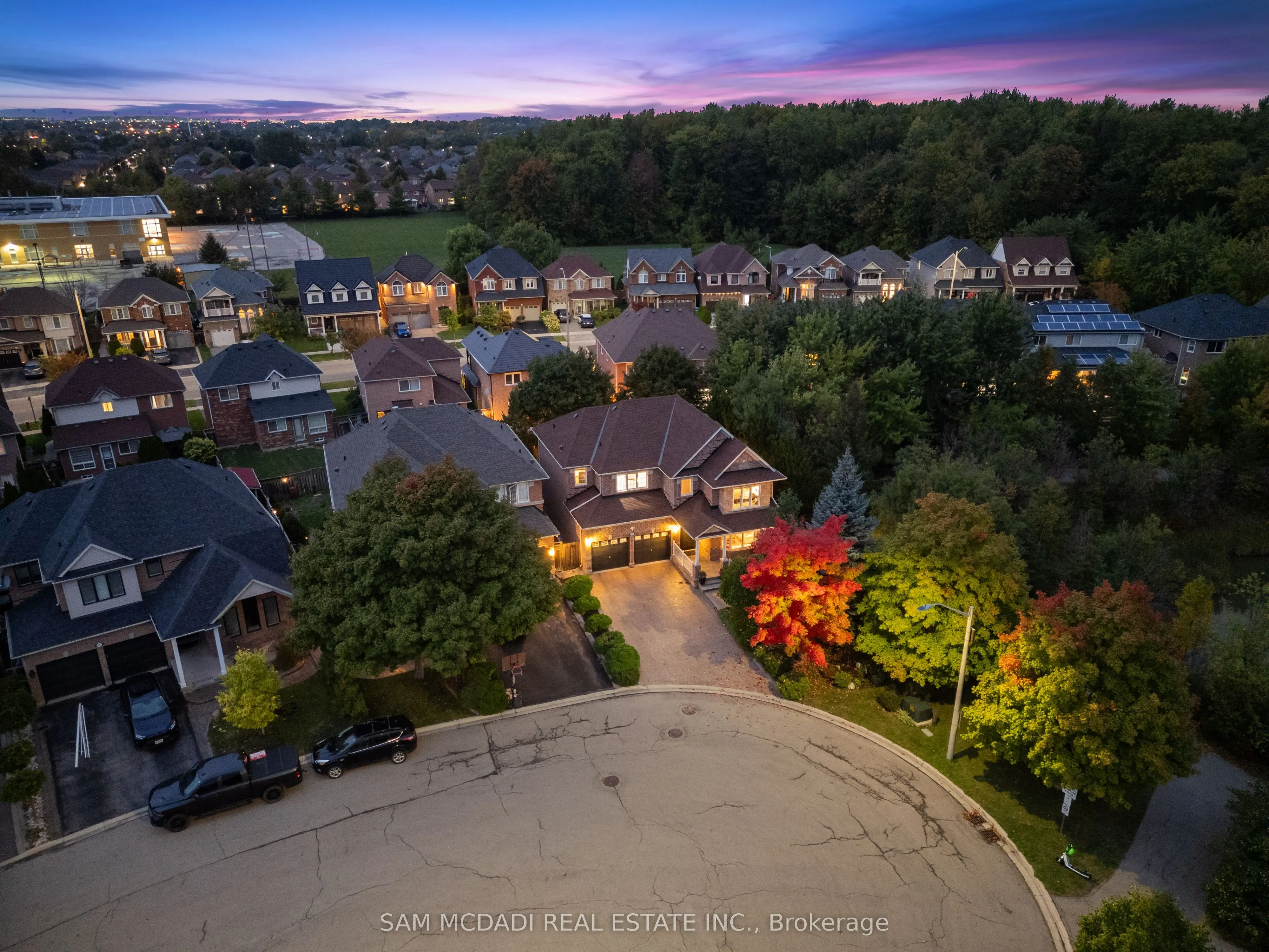 3859 Pondview Way