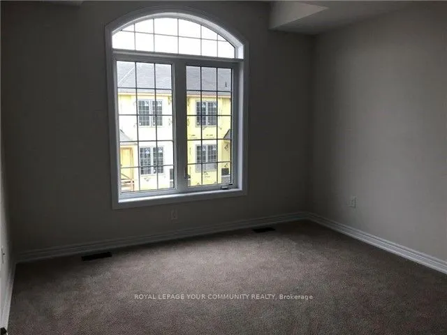 380 Cranbrook Common