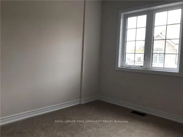 380 Cranbrook Common