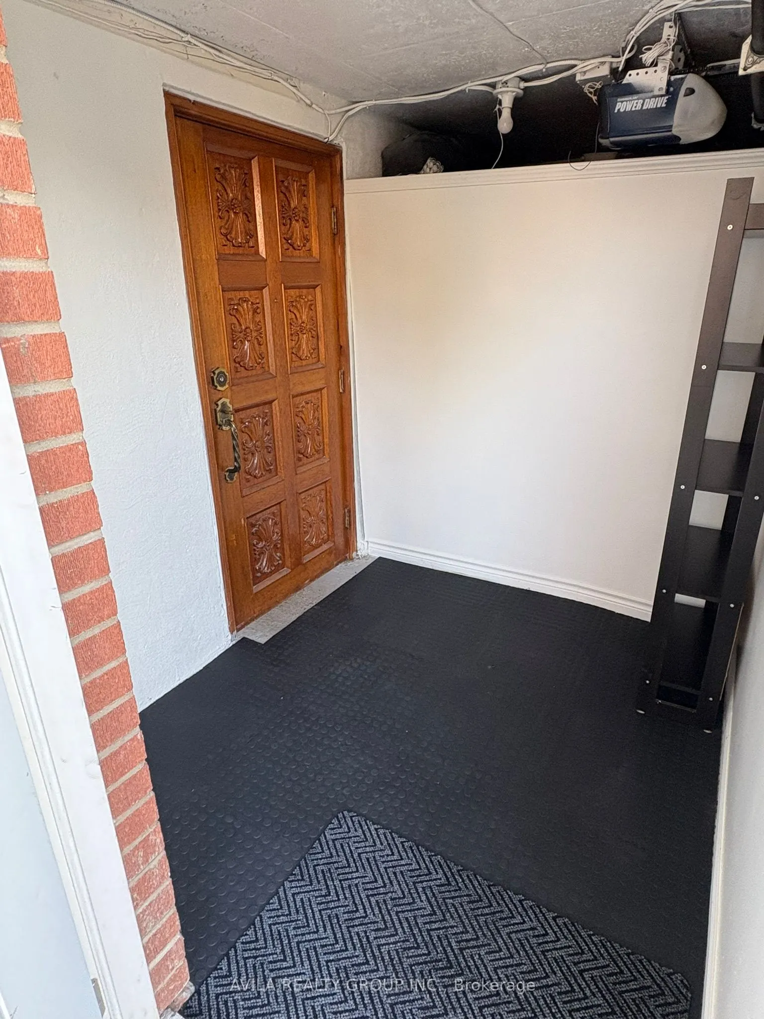 7 Greenlaw Avenue