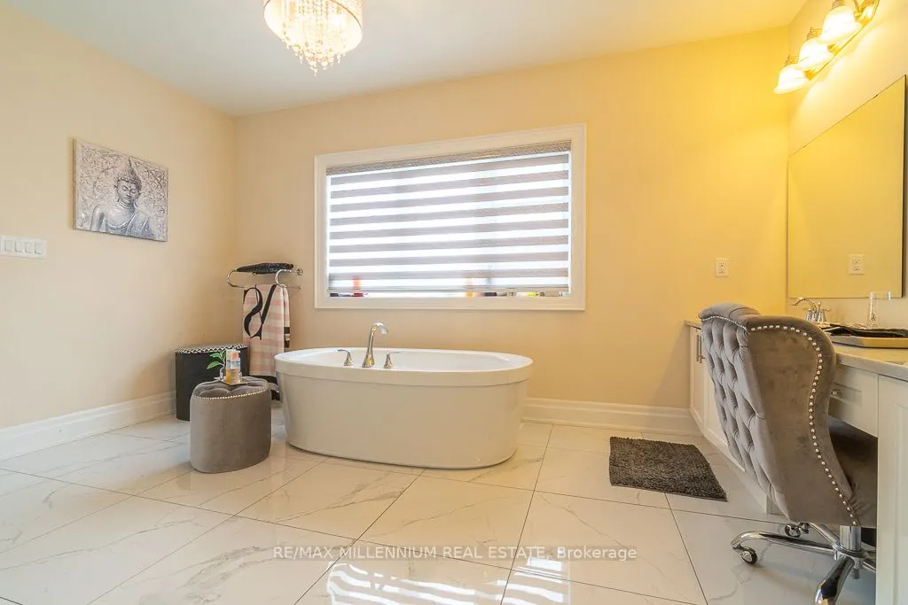 52 Gordon Randle Drive
