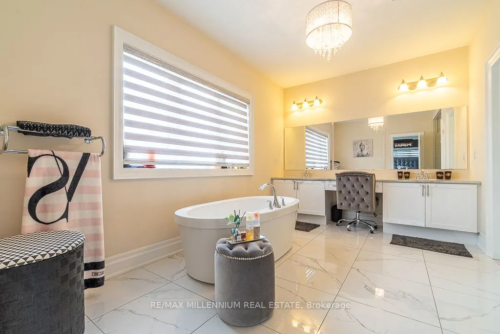 52 Gordon Randle Drive
