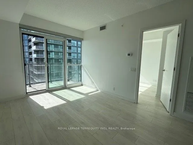 2200 Lake Shore Boulevard W, #2203