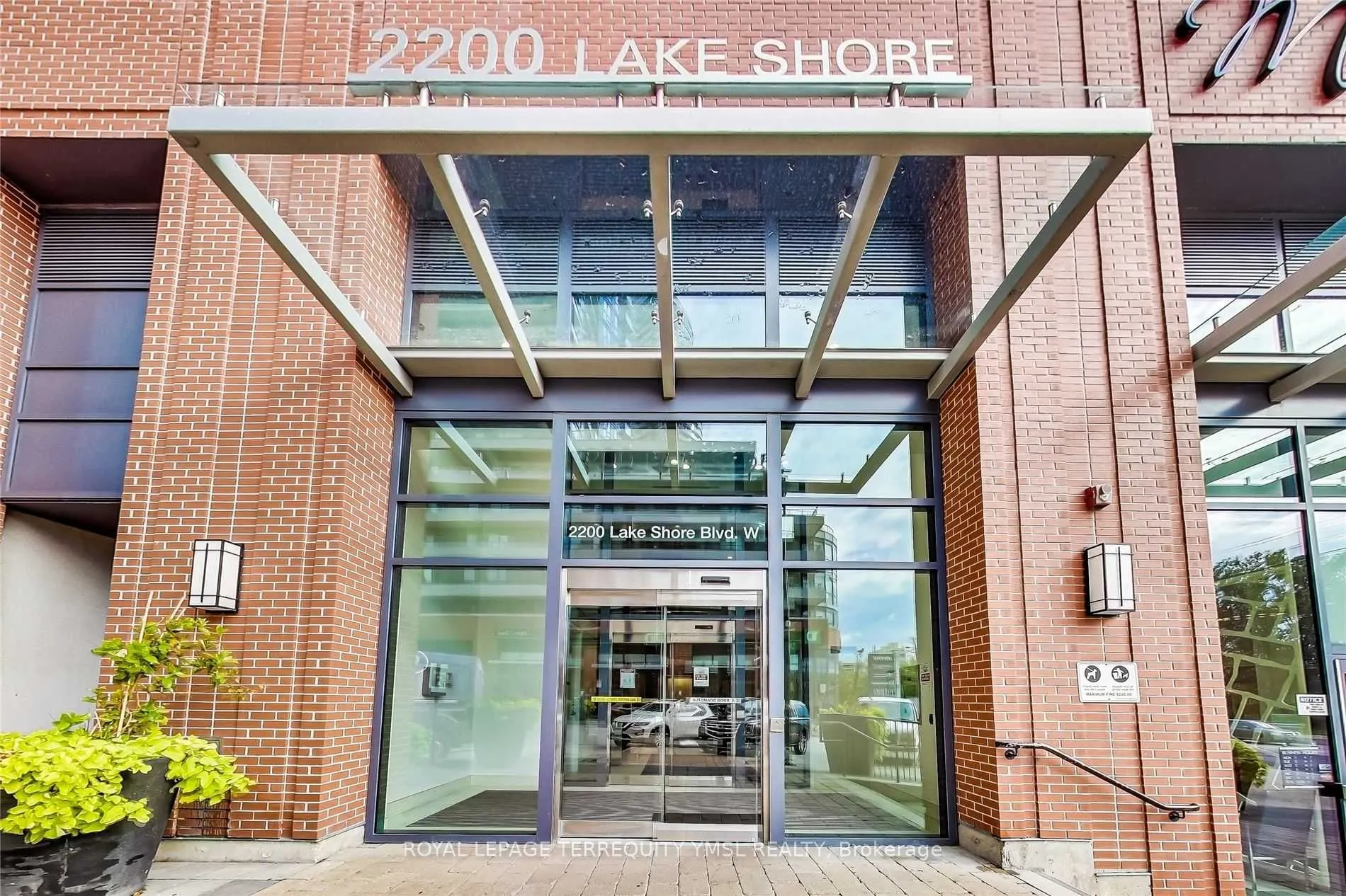 2200 Lake Shore Boulevard W, #2203