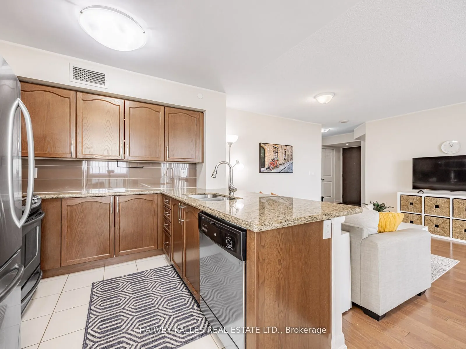 205 Sherway Gardens Road, #2010