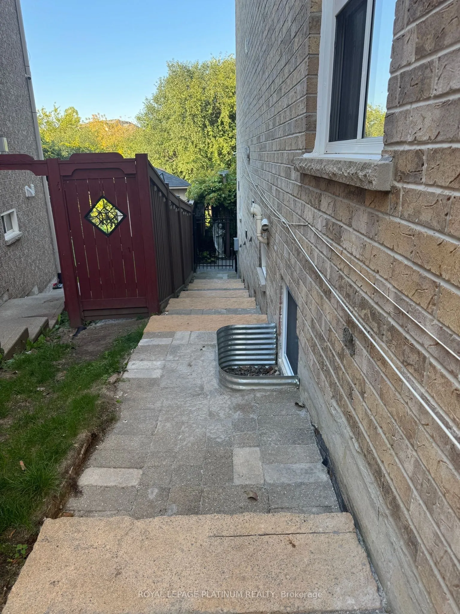 21 Freshspring Drive