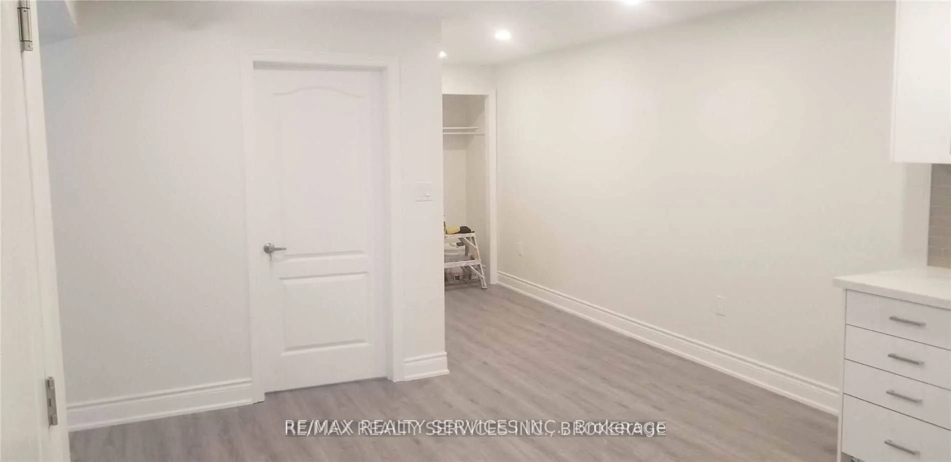 16 Lady Evelyn Crescent, #Lower