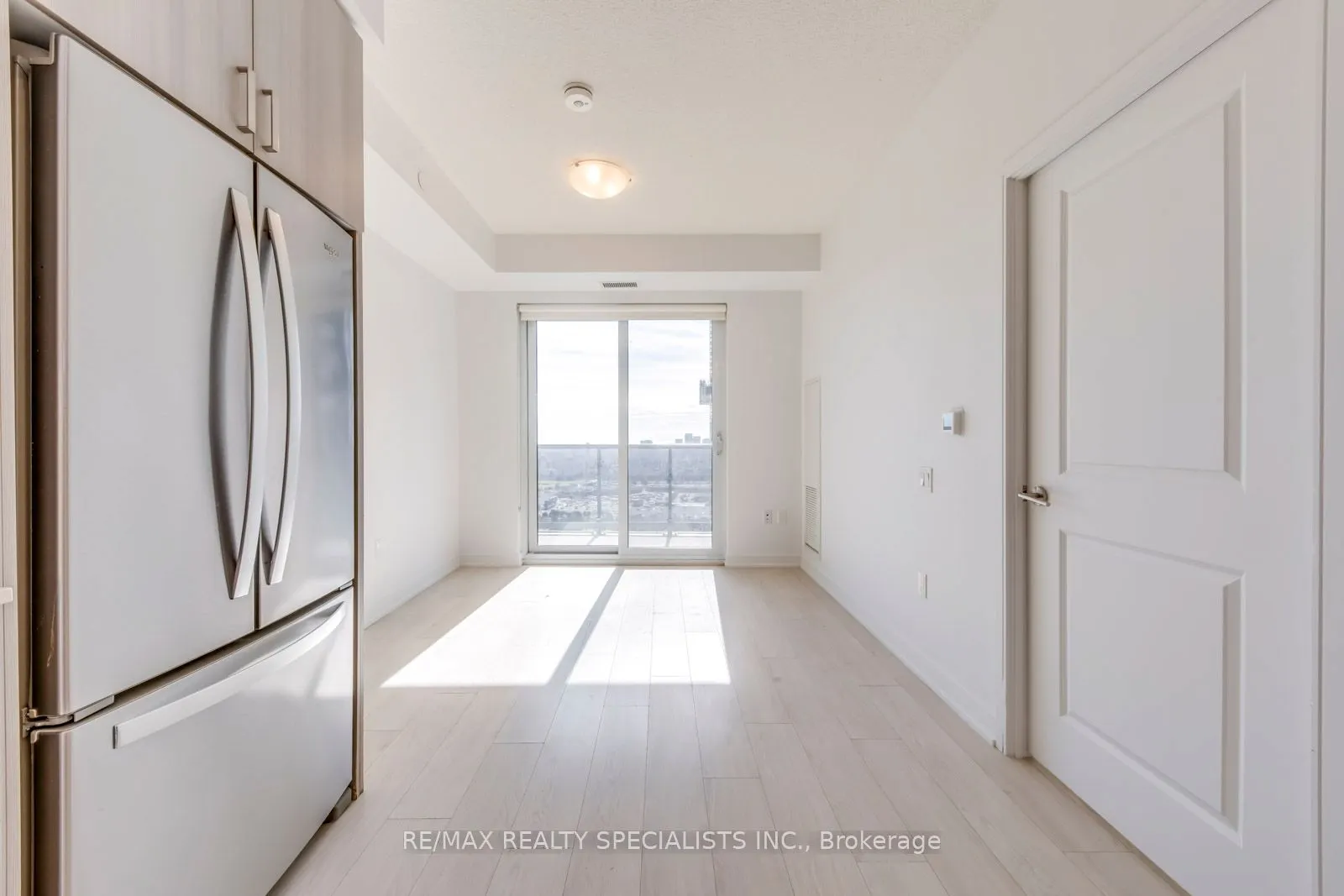 8 Nahani Way, #2419