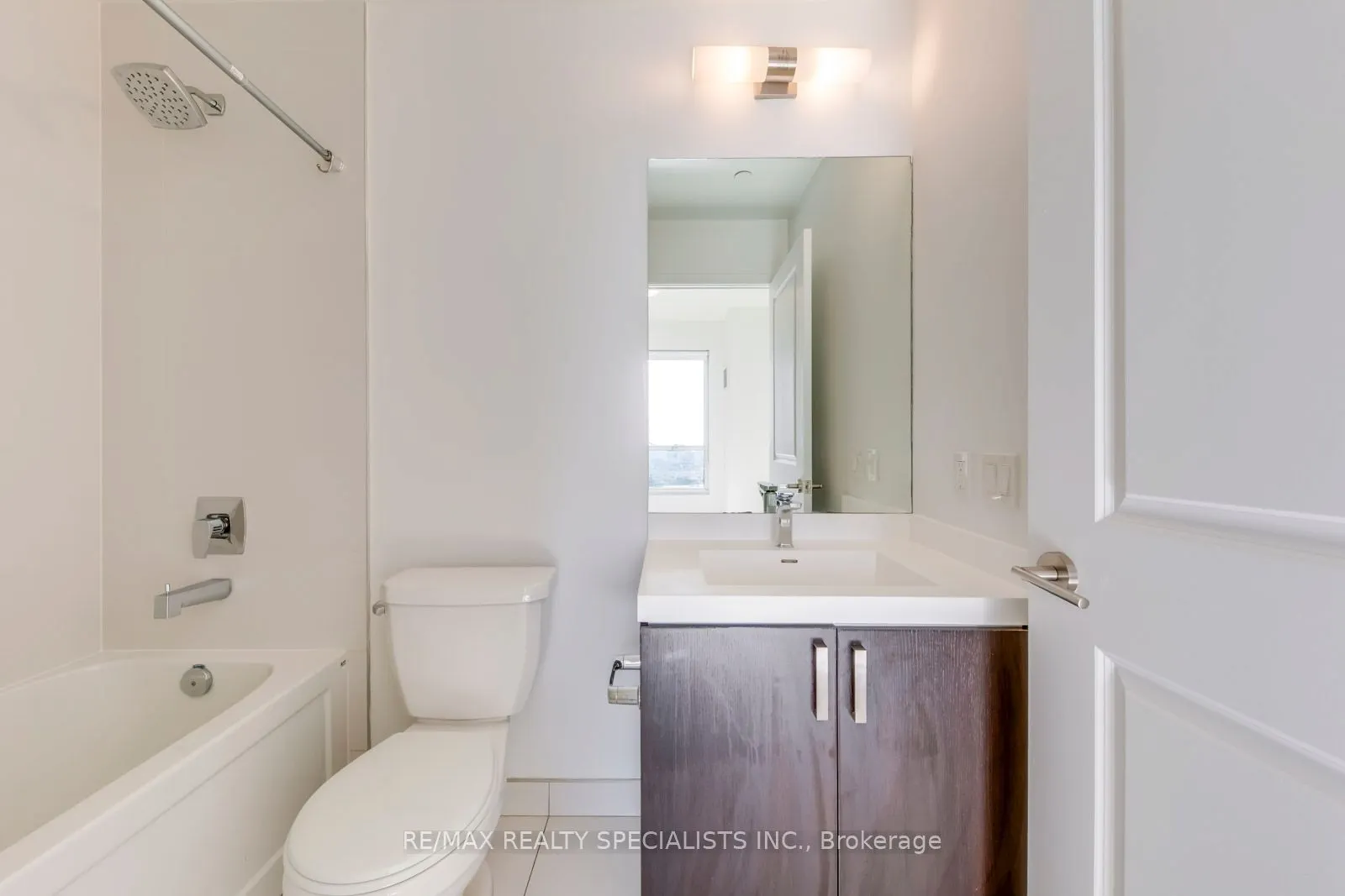 8 Nahani Way, #2419