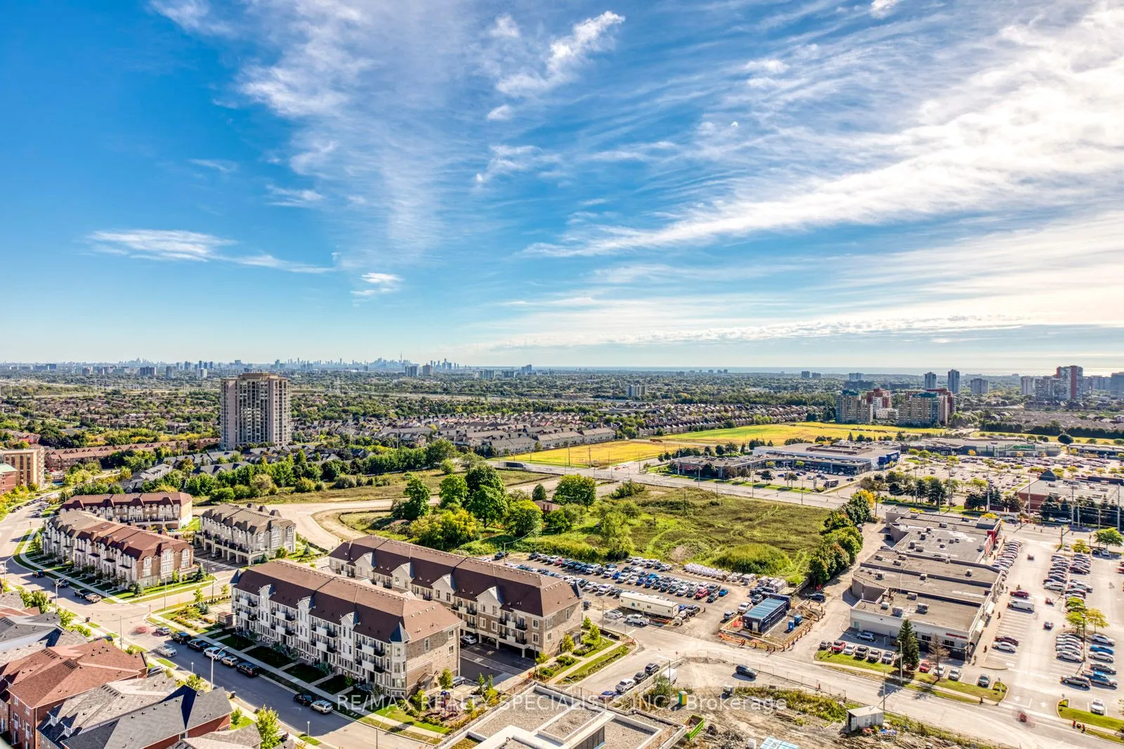 8 Nahani Way, #2419