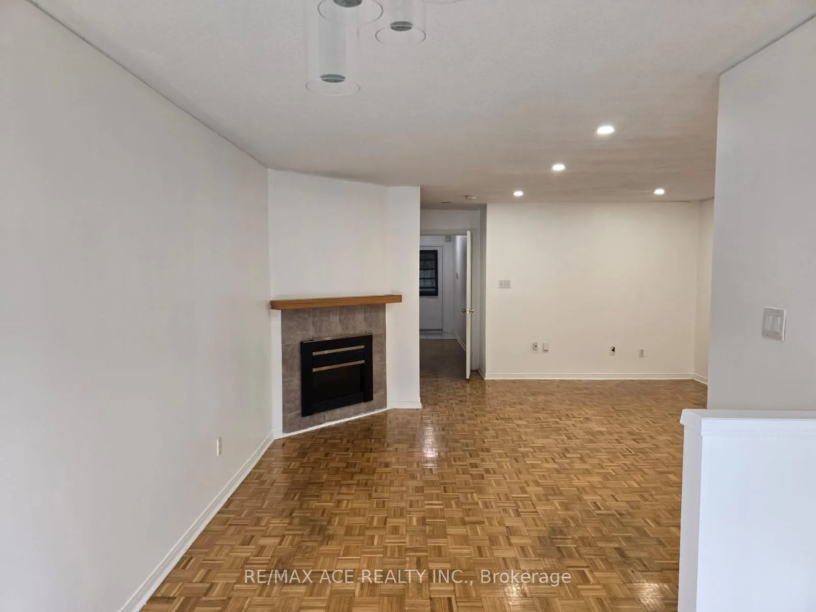 104 Sunfield Road, #Main