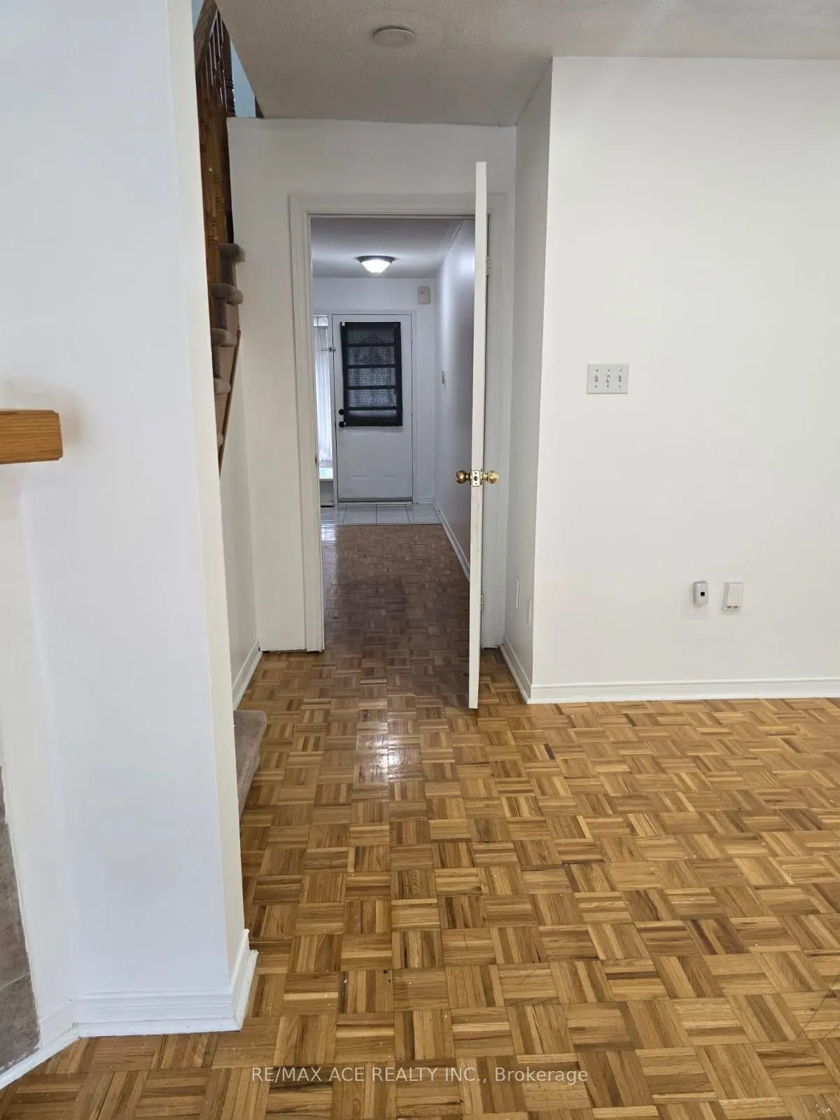 104 Sunfield Road, #Main
