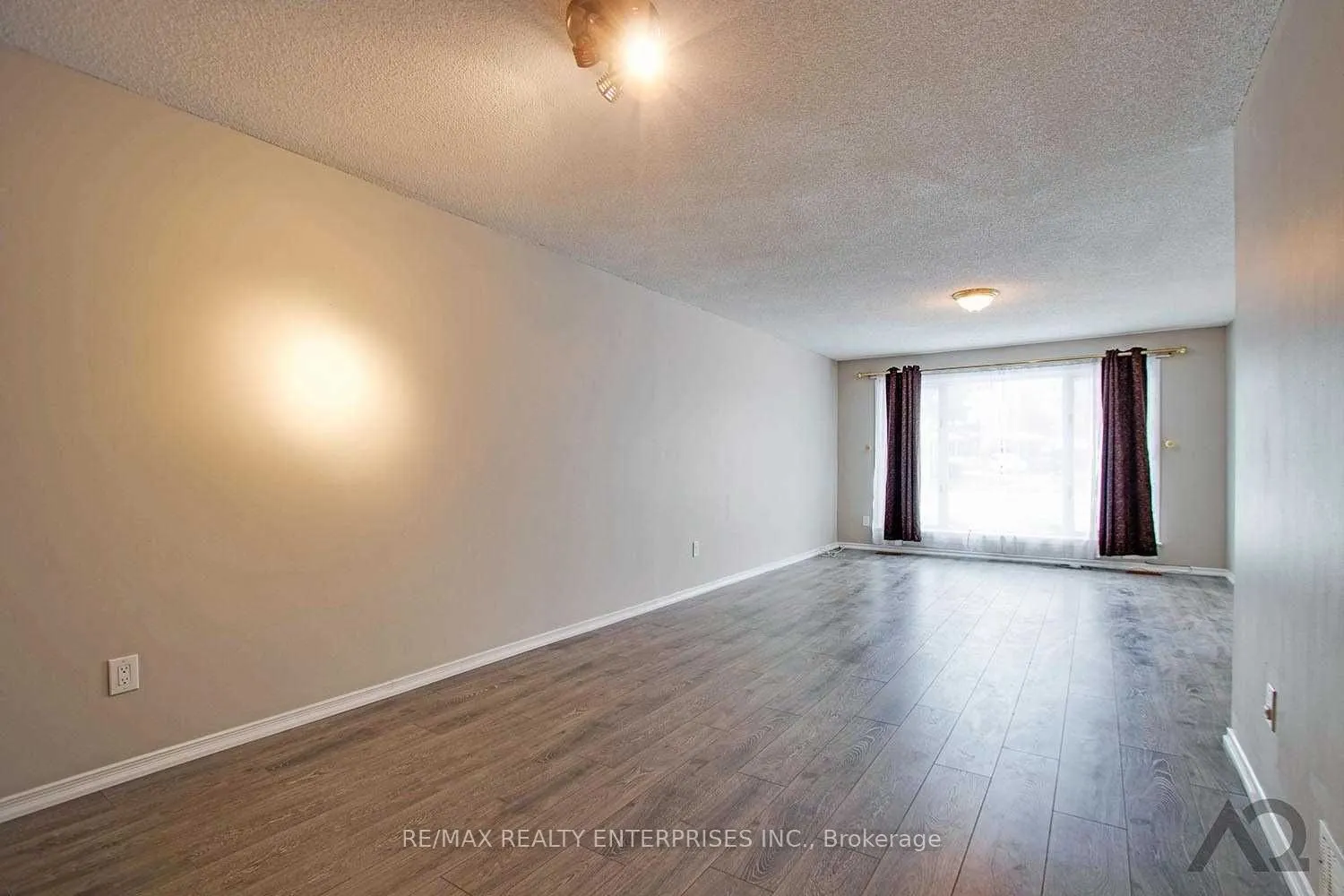 10 Doncaster Drive, #Upper L