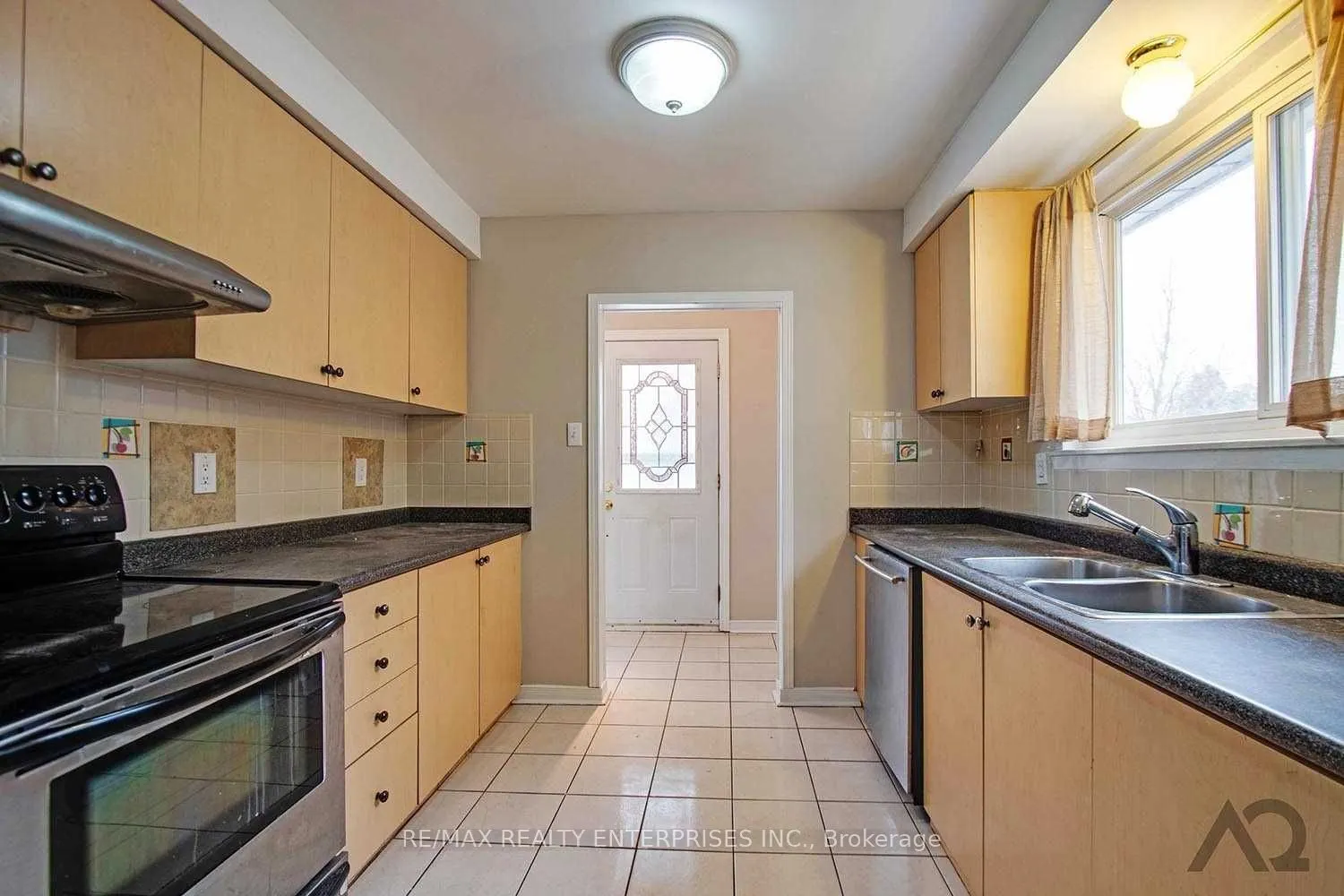 10 Doncaster Drive, #Upper L