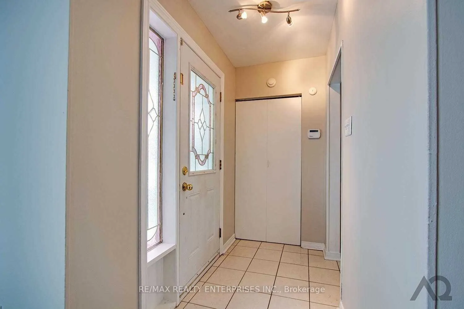 10 Doncaster Drive, #Upper L