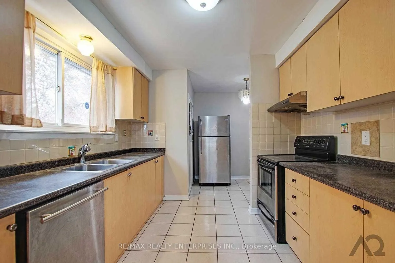 10 Doncaster Drive, #Upper L