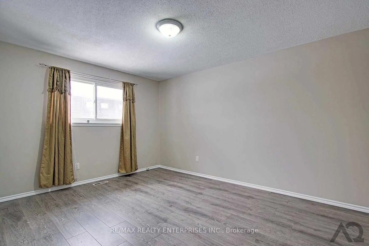 10 Doncaster Drive, #Upper L