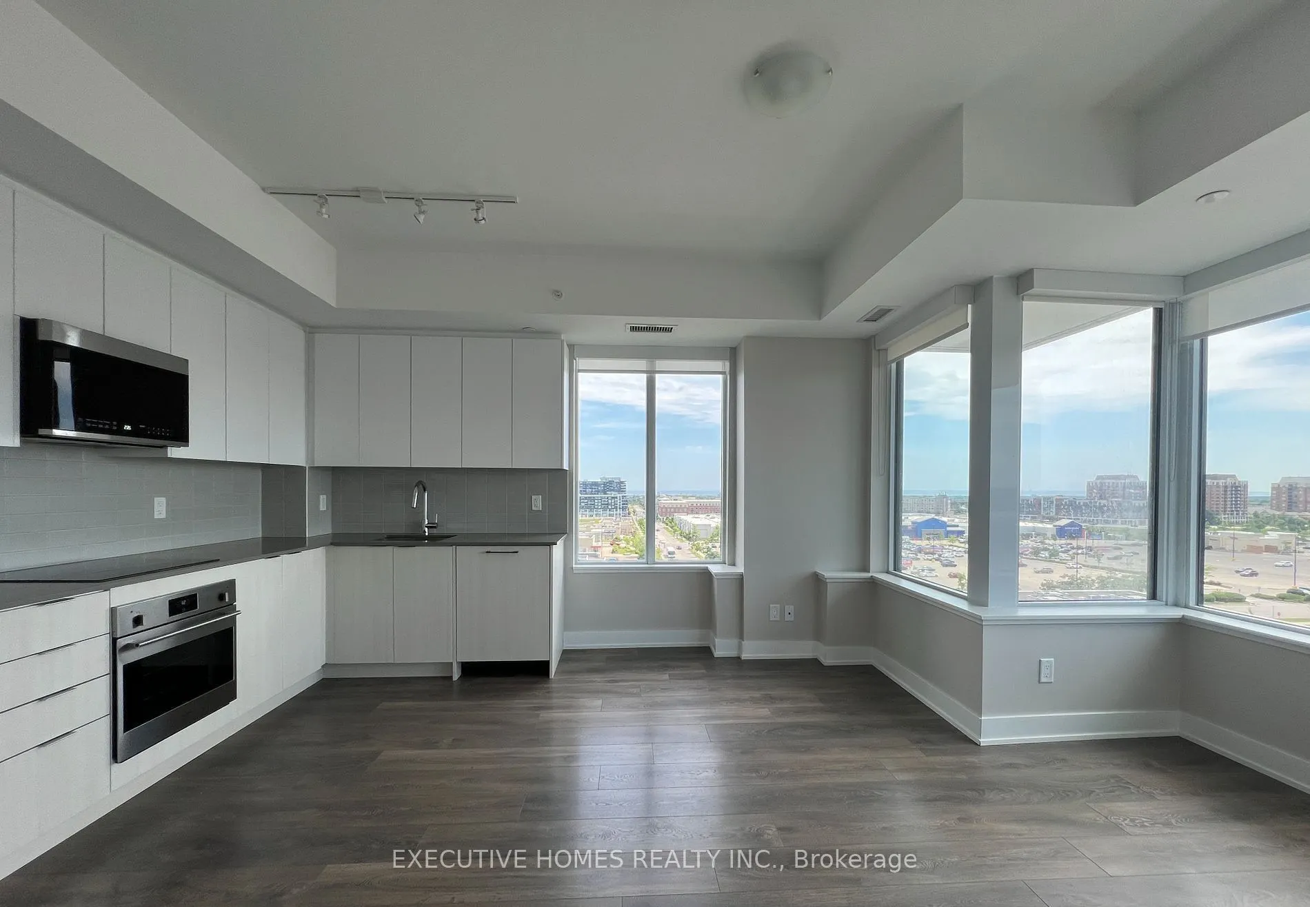 2481 Taunton Road, #708