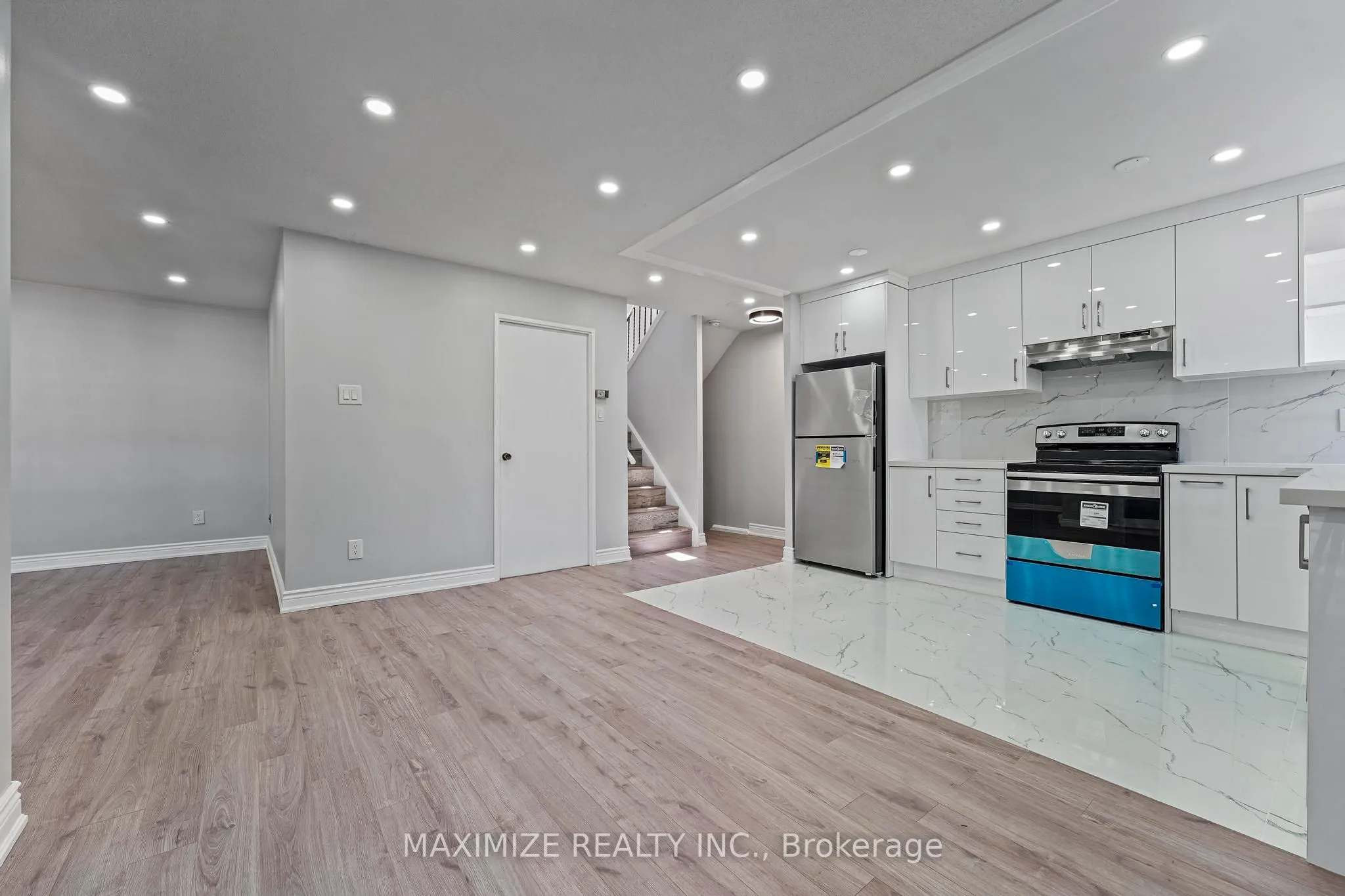 1055 Dundas Street E, #192
