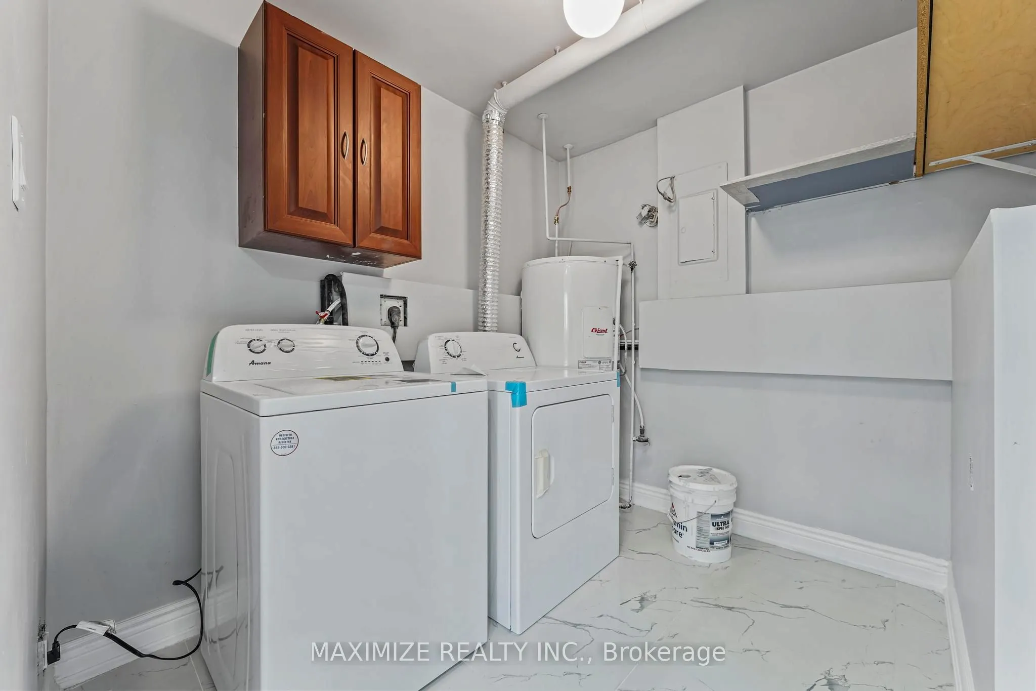 1055 Dundas Street E, #192