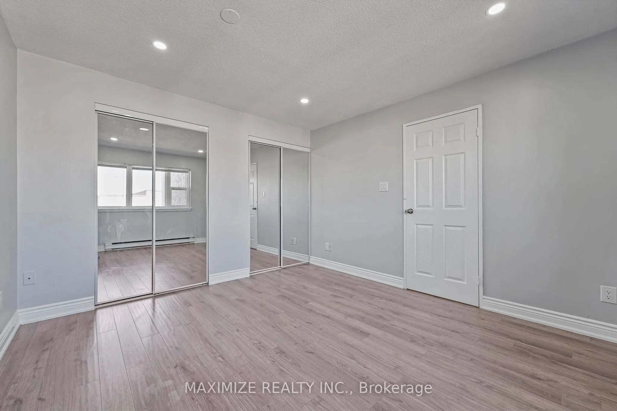 1055 Dundas Street E, #192