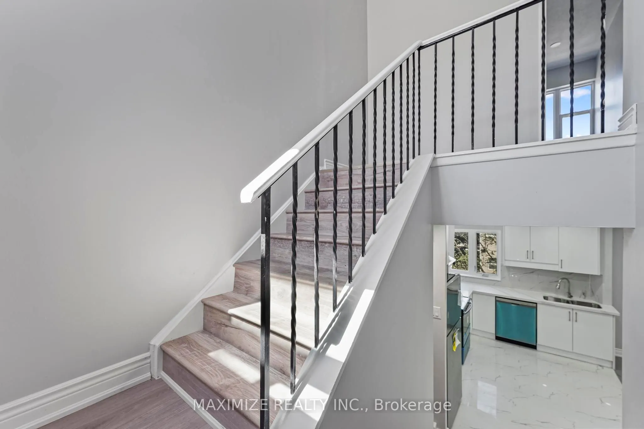 1055 Dundas Street E, #192