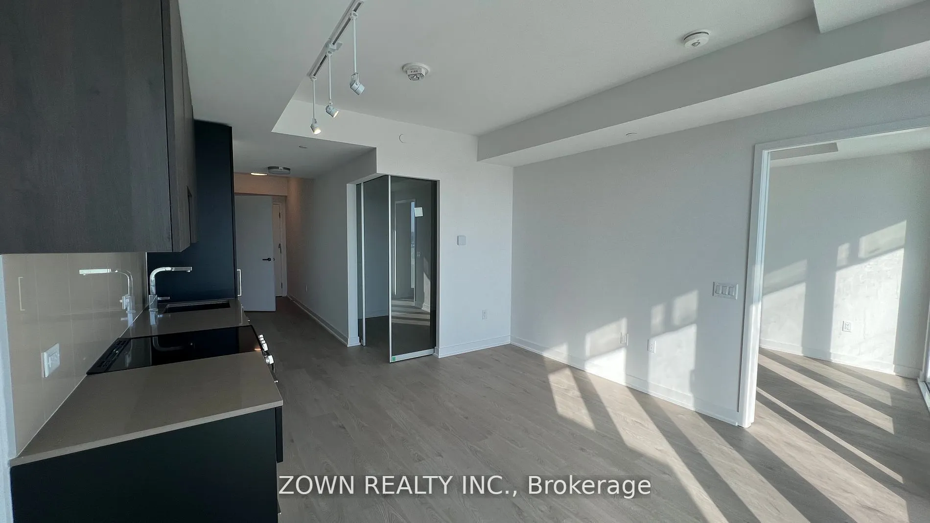 3900 Confederation Parkway, #1506