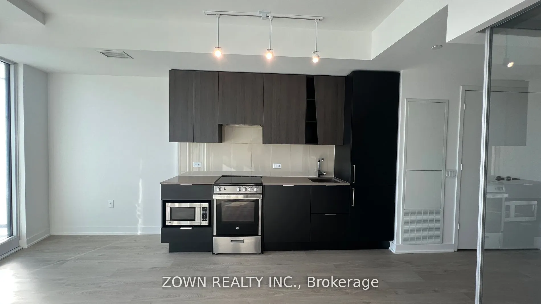 3900 Confederation Parkway, #1506