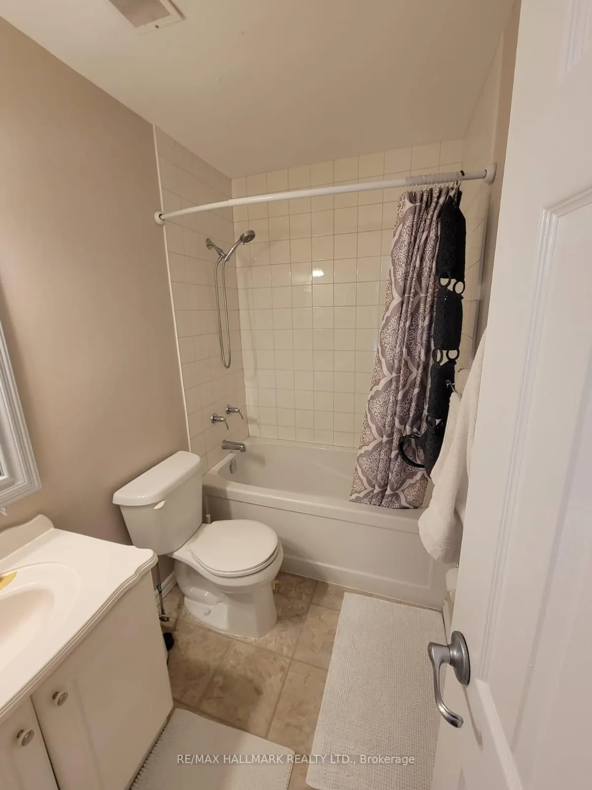 2485 Woking Crescent, #309