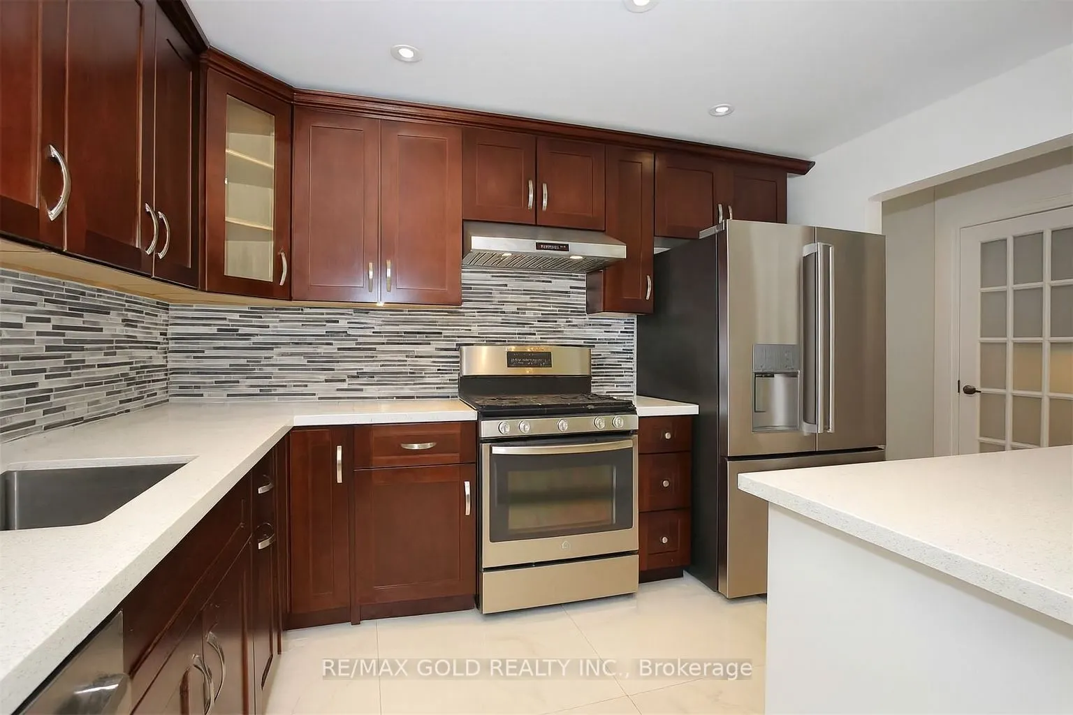 2 Hetherington Place, #3