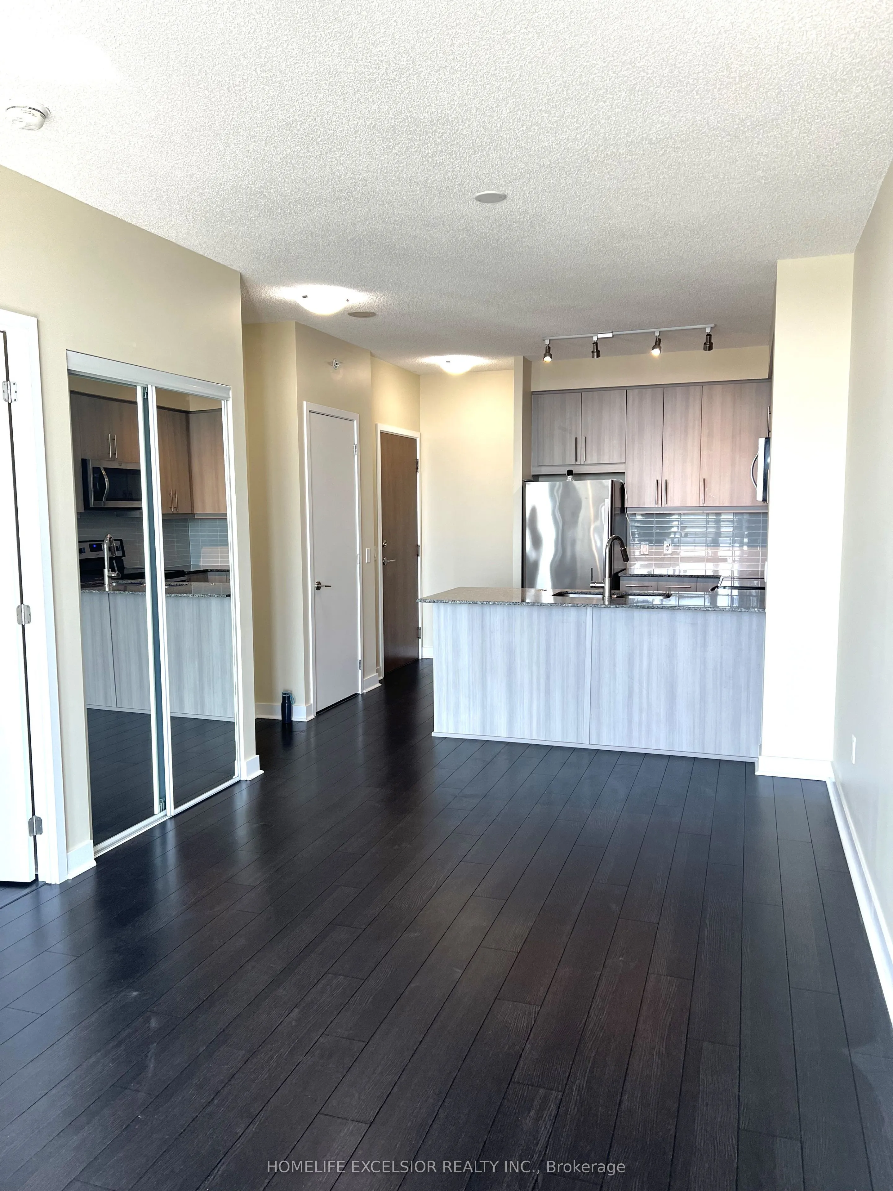 3975 Grand Park Drive, #1006