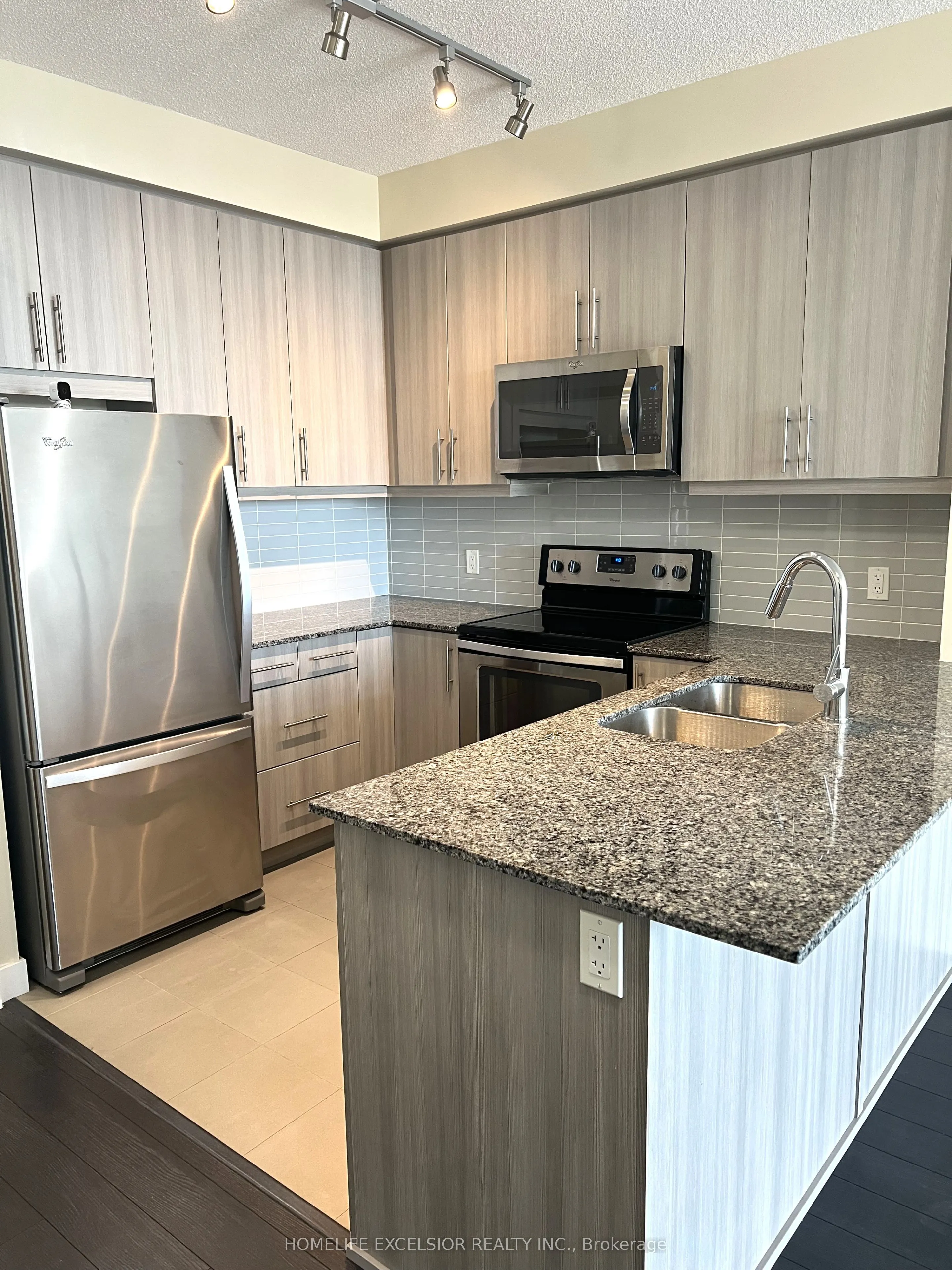 3975 Grand Park Drive, #1006
