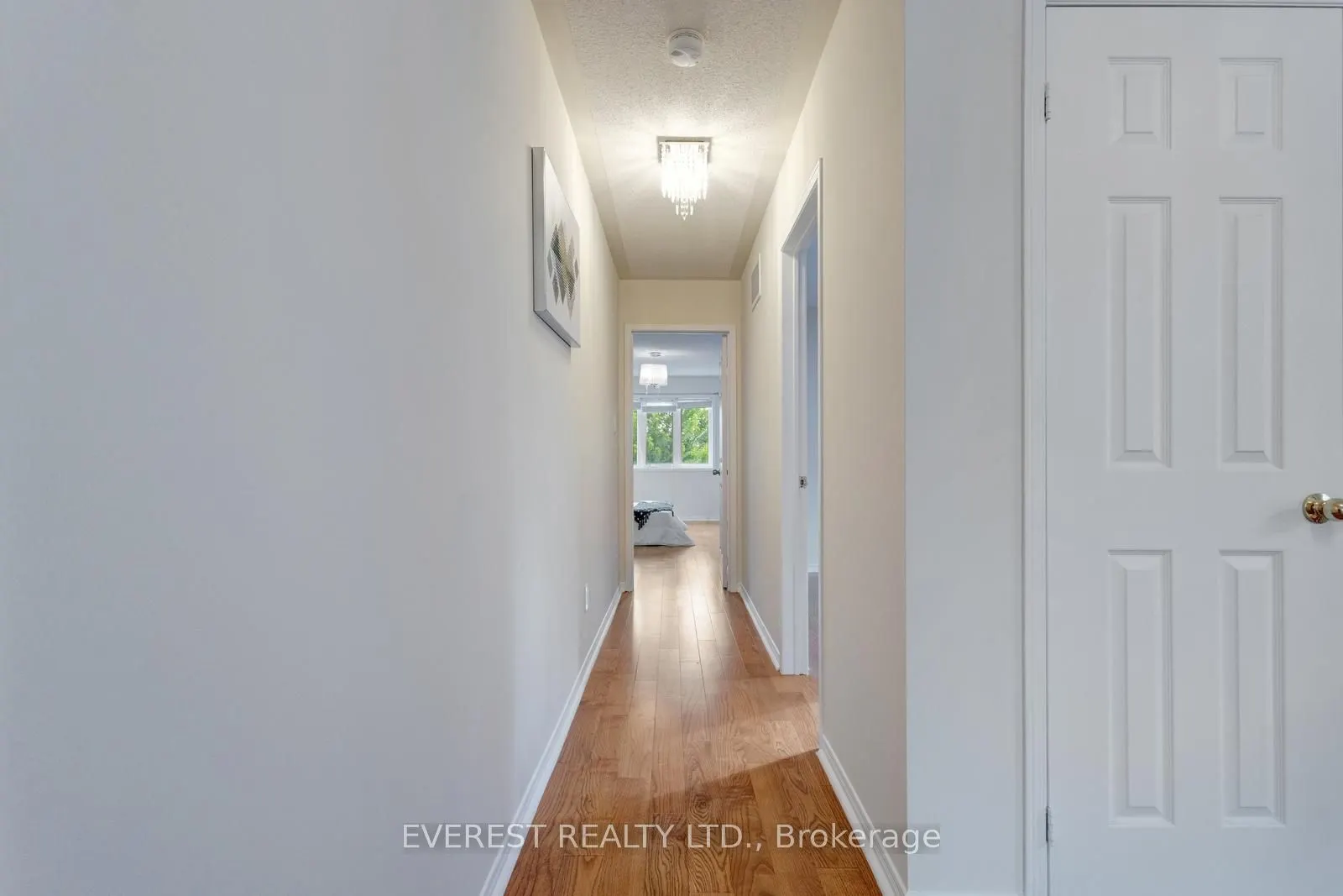 5172 Nestling Grove