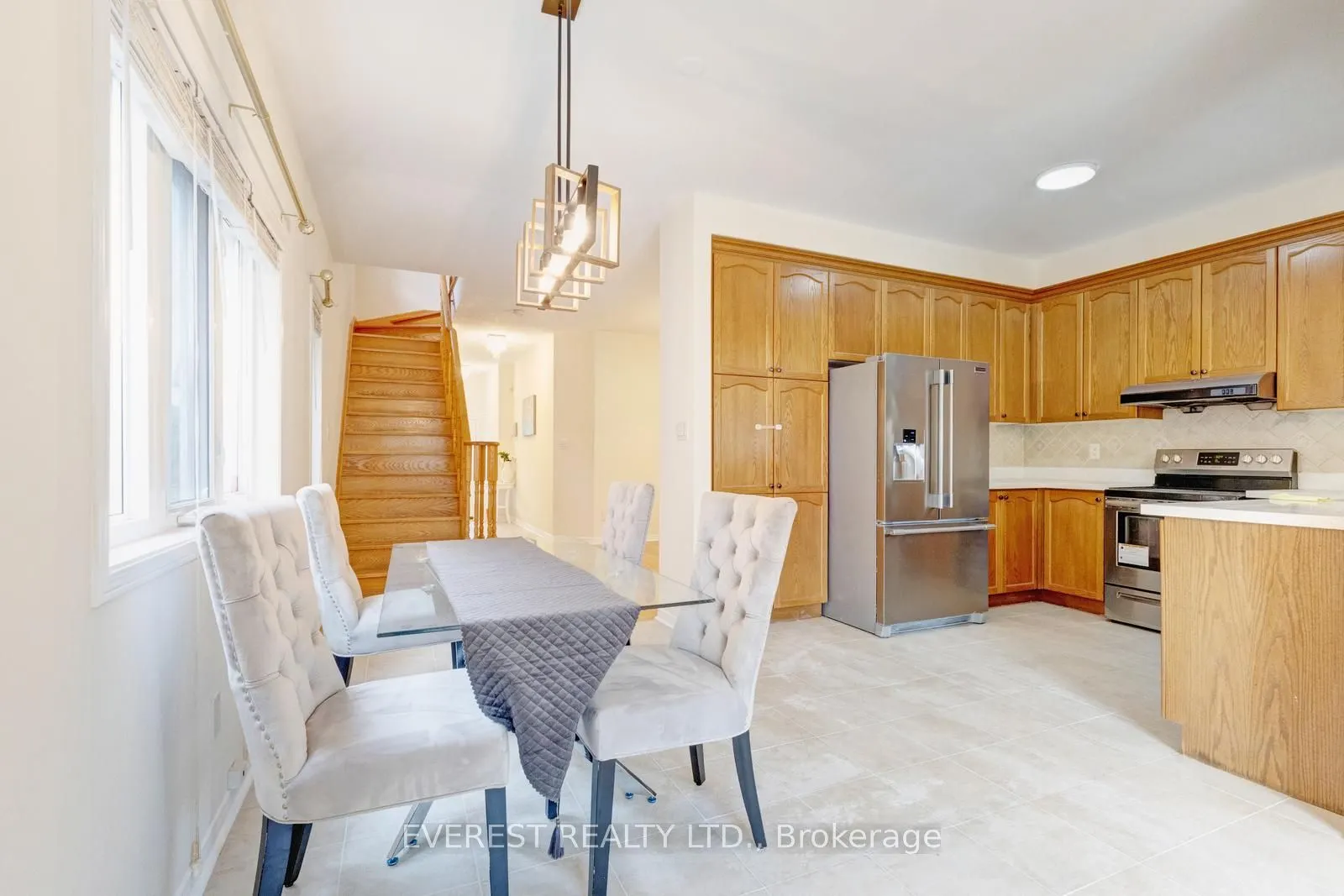 5172 Nestling Grove