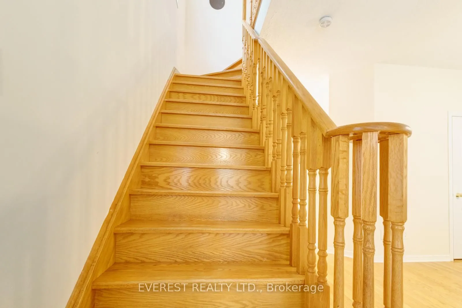 5172 Nestling Grove