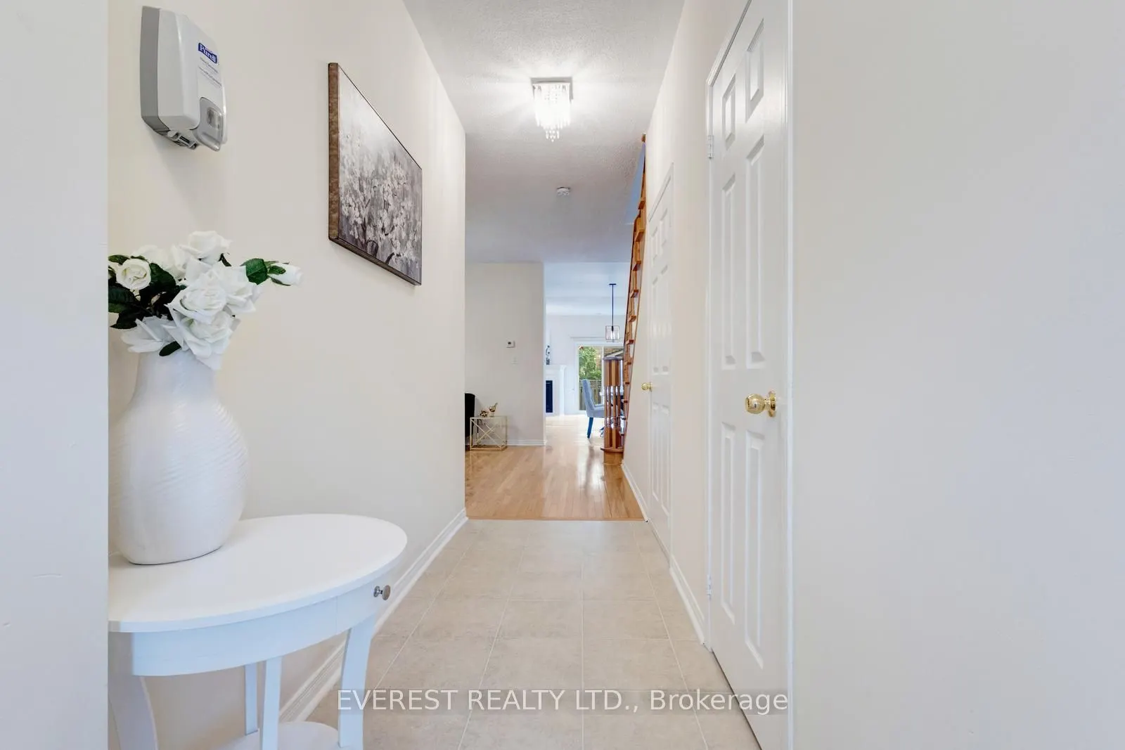 5172 Nestling Grove