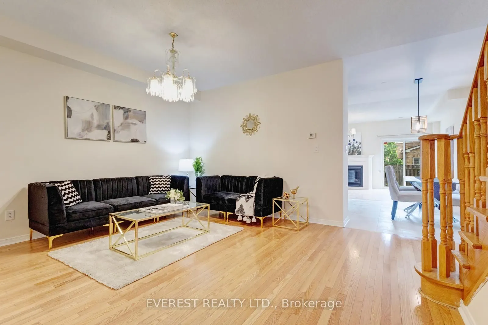 5172 Nestling Grove