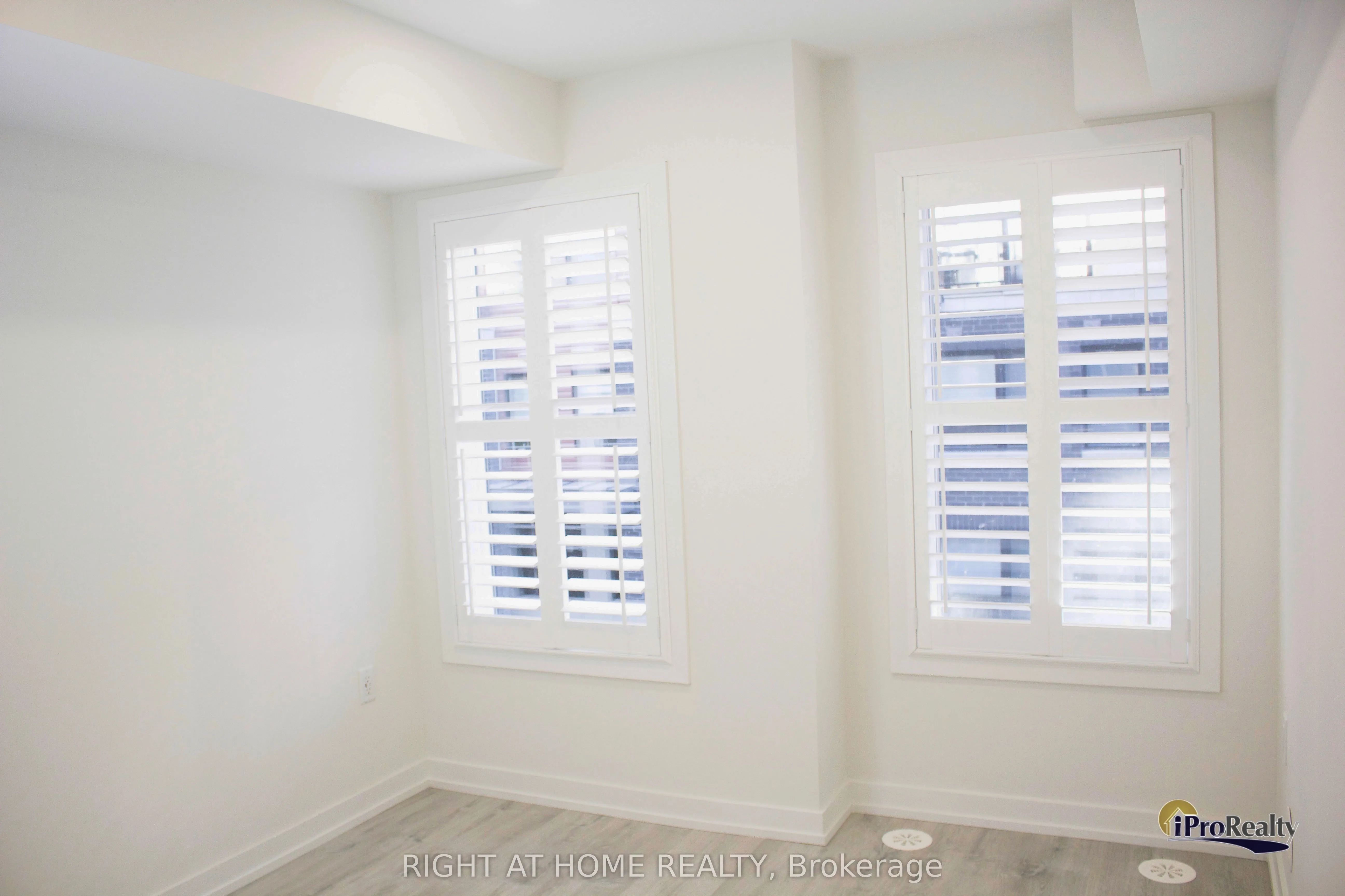 3550 Colonial Drive, #30