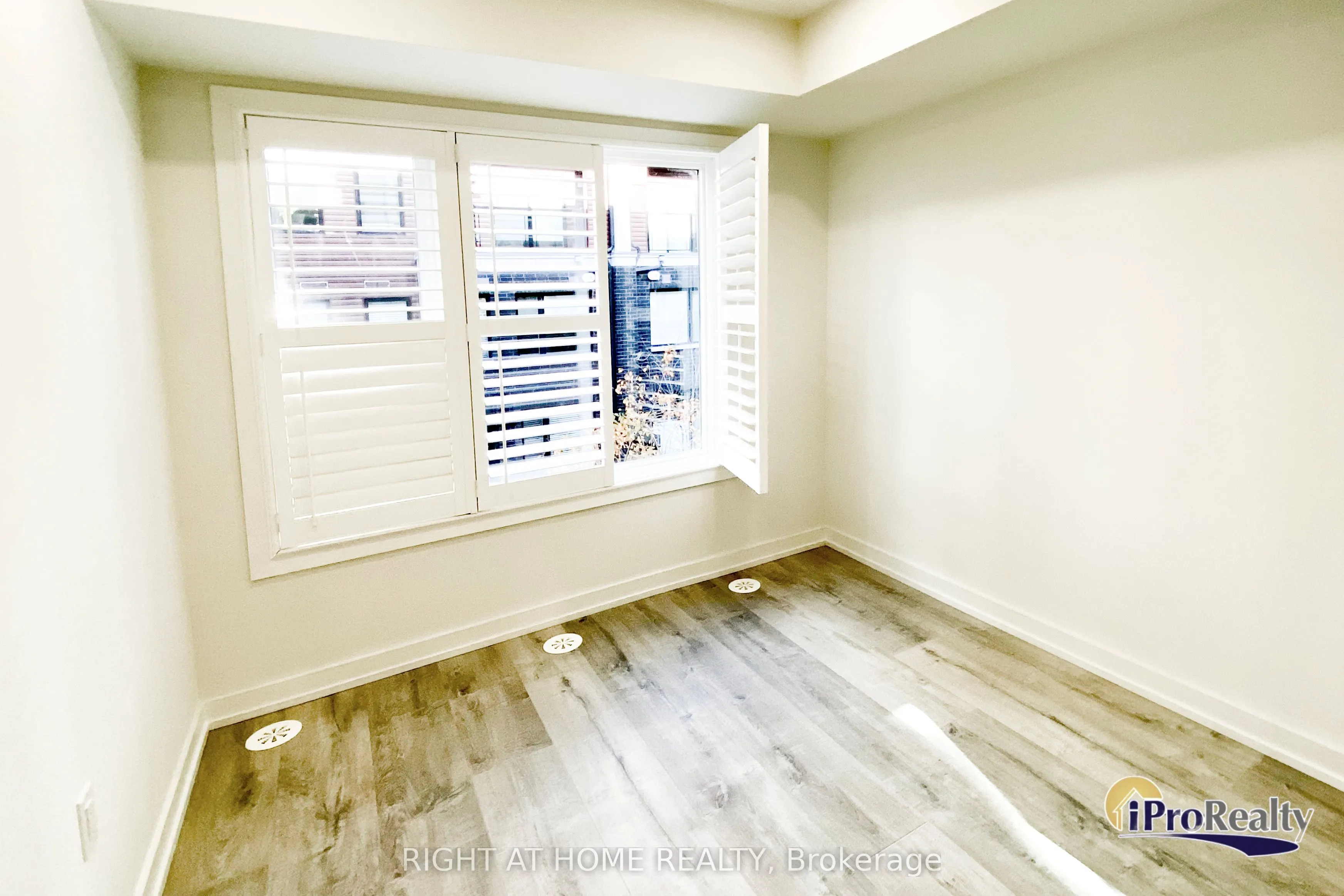 3550 Colonial Drive, #30