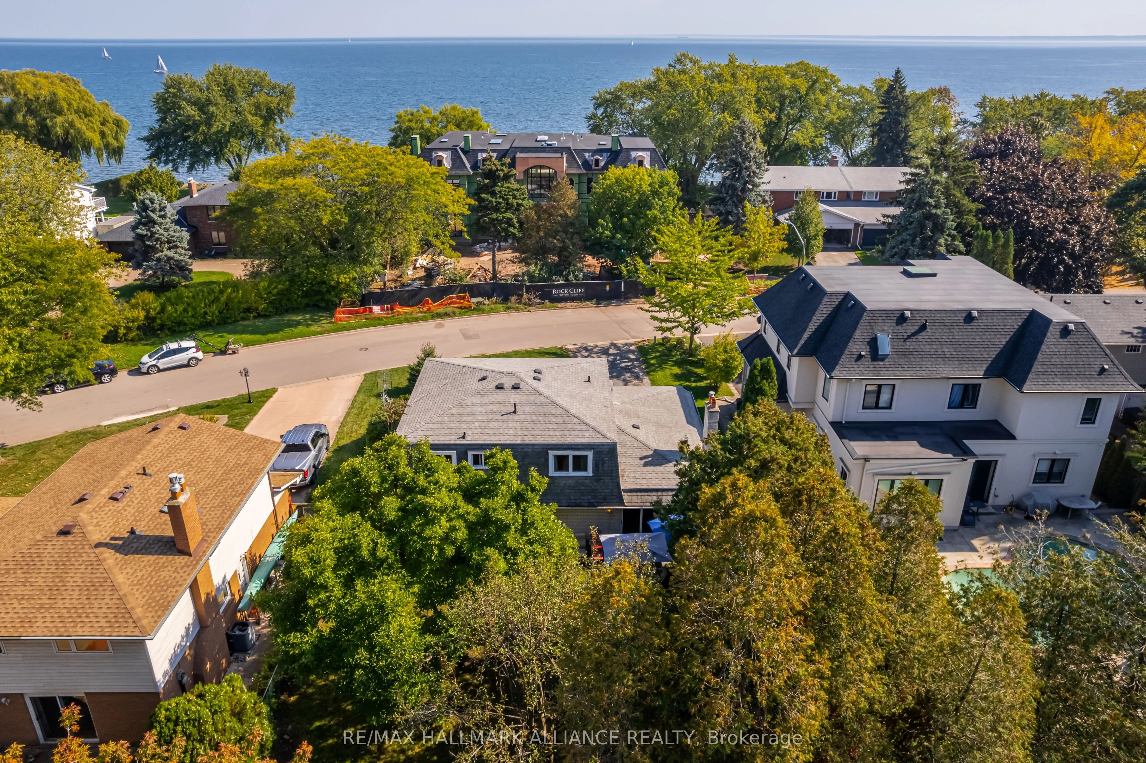 2033 Water's Edge Drive