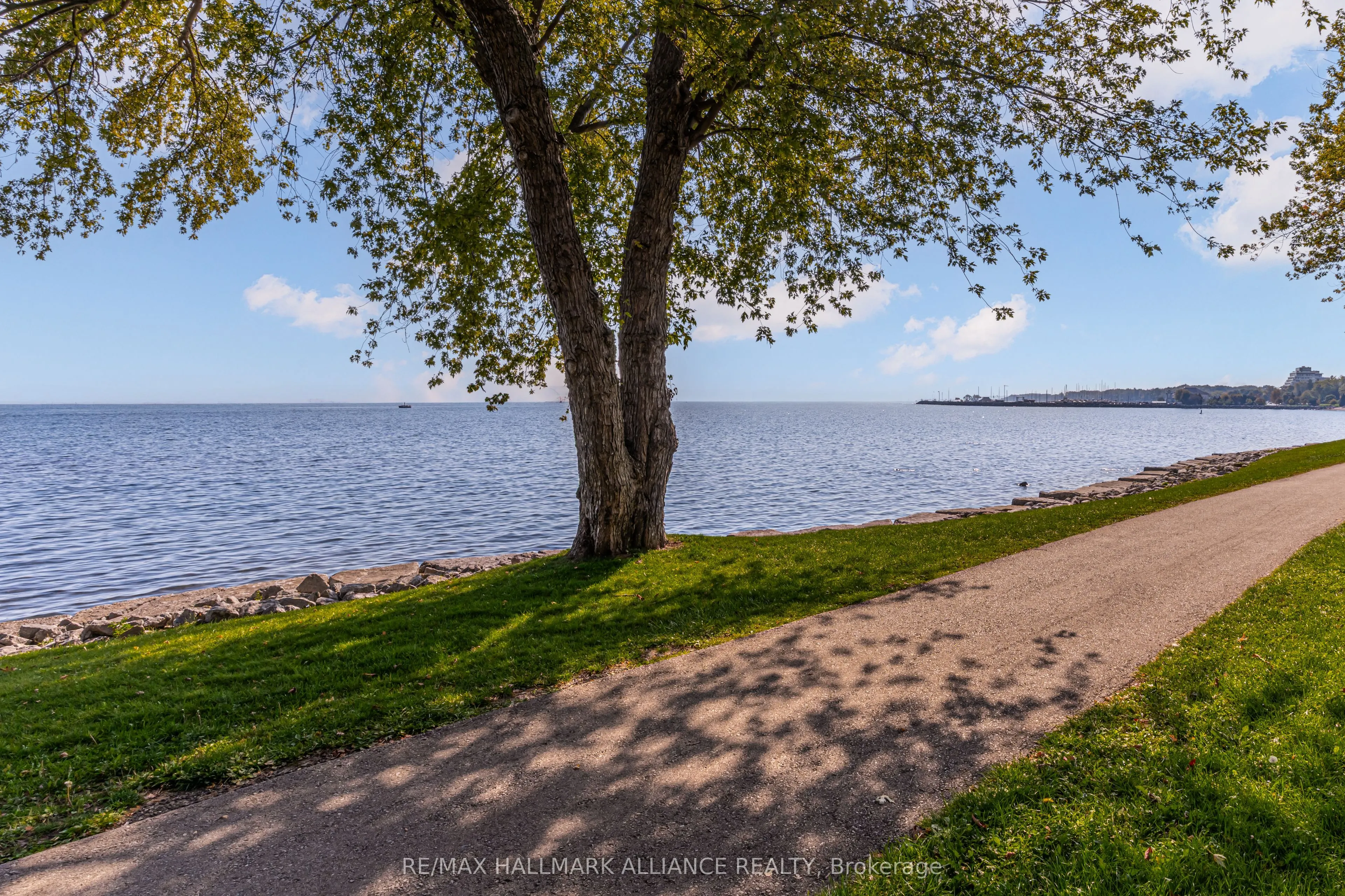 2033 Water's Edge Drive